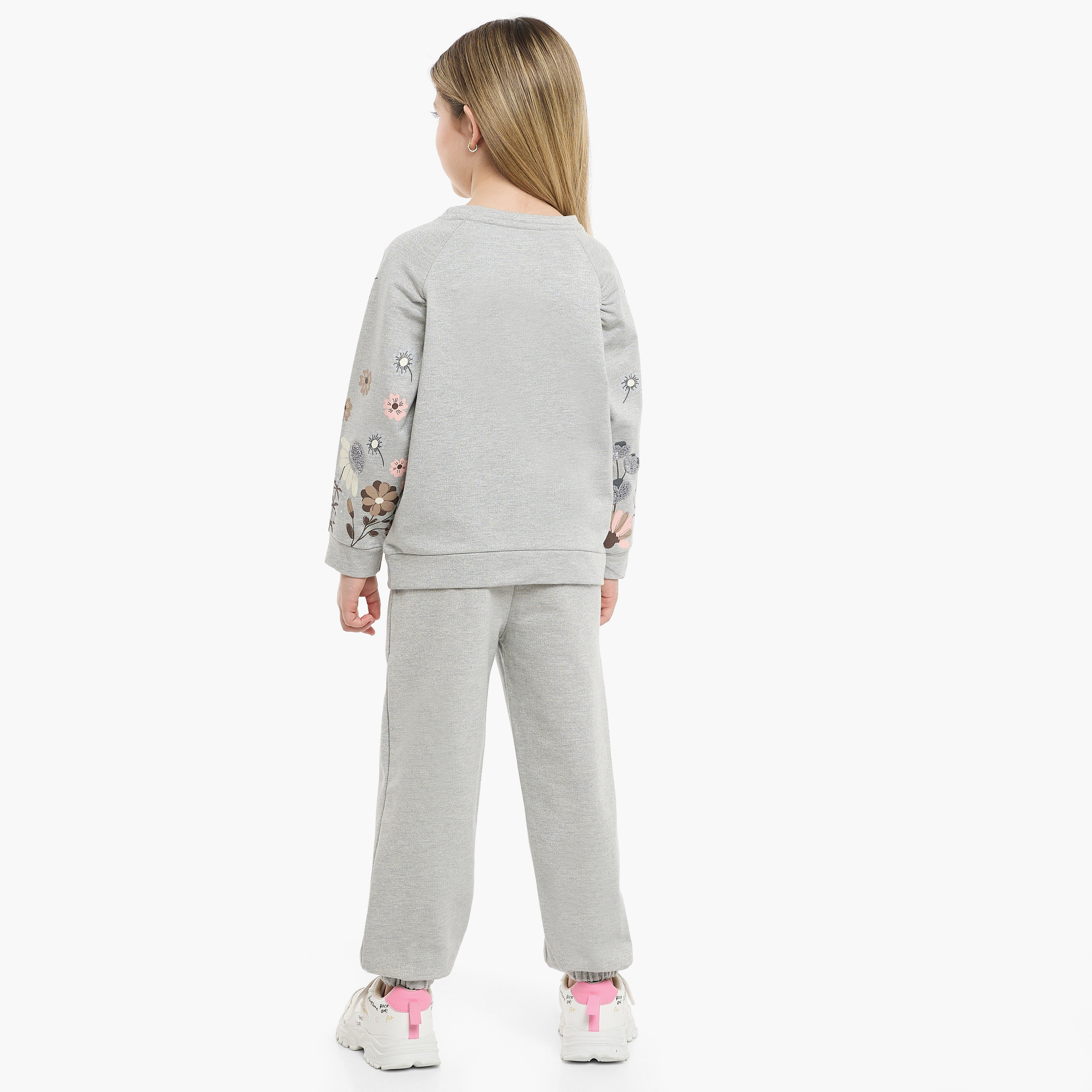 طقم من قطعتين سويت شيرت وبنطلون رياضي بطبعة من فيكتور اند جين-girls-clothing-setsandcoords-image-3