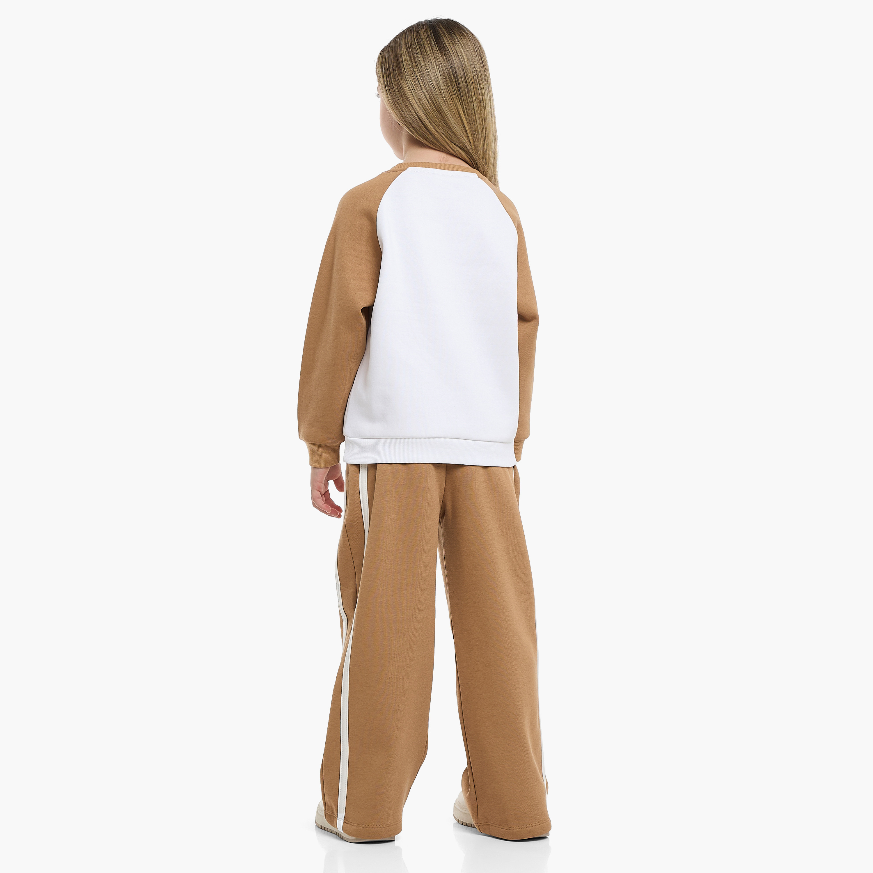 طقم من قطعتين سويت شيرت مع بنطلون بطبعة من فيكتور اند جين-girls-clothing-winterwear-setsandcoords-image-3
