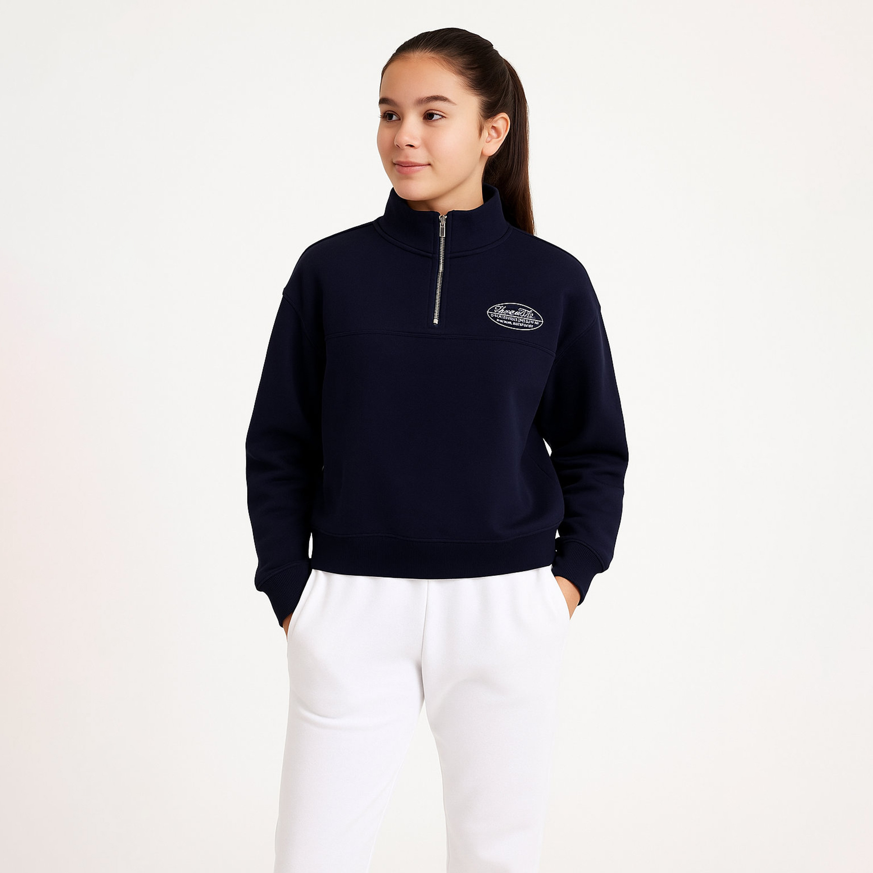 سويت شيرت بطبعة سبورتس كلاب من فيكتور اند جين-girls-clothing-winterwear-sweatshirts-image-1