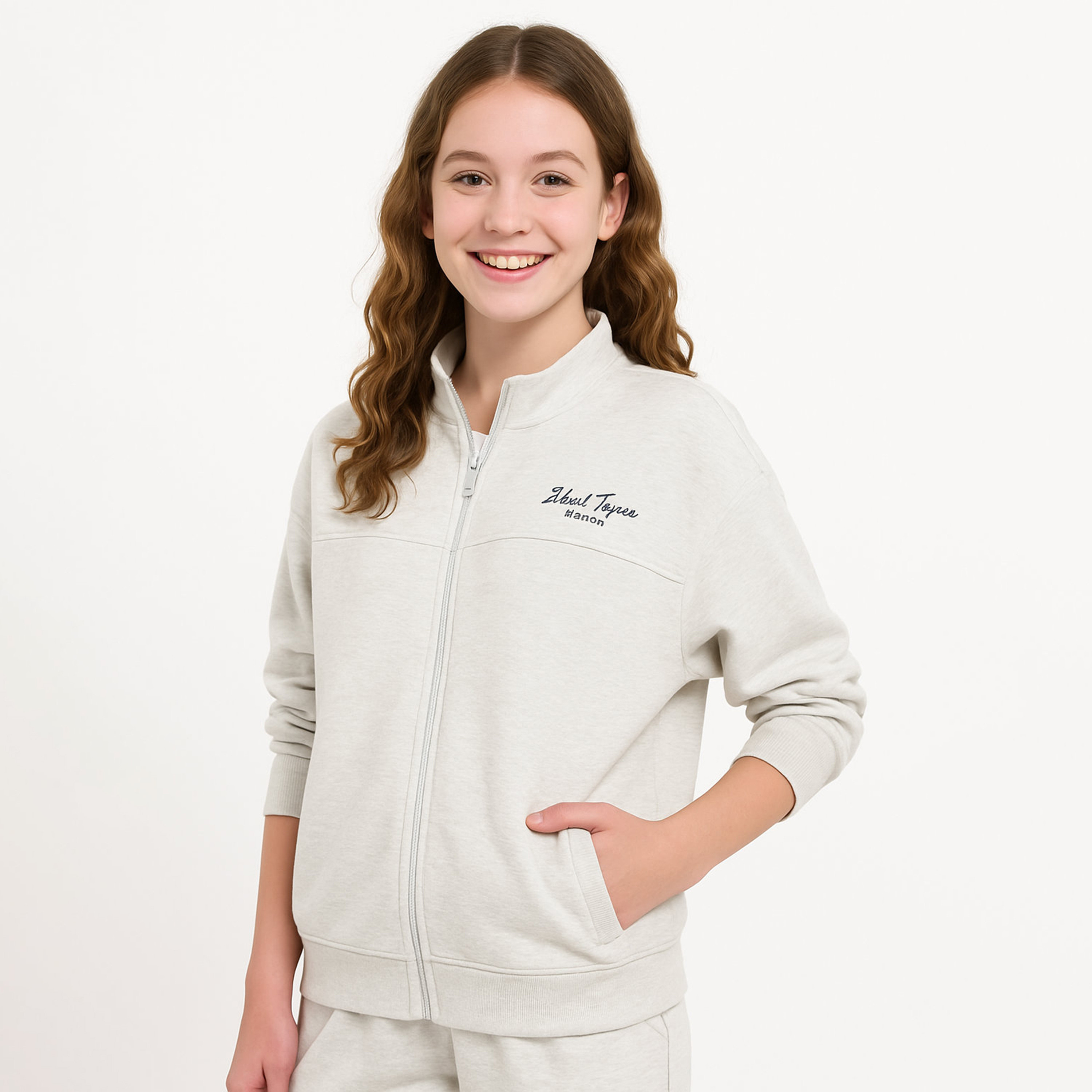 طقم من قطعتين جاكيت وبنطلون رياضي سادة من فيكتور اند جين-girls-clothing-winterwear-setsandcoords-image-2