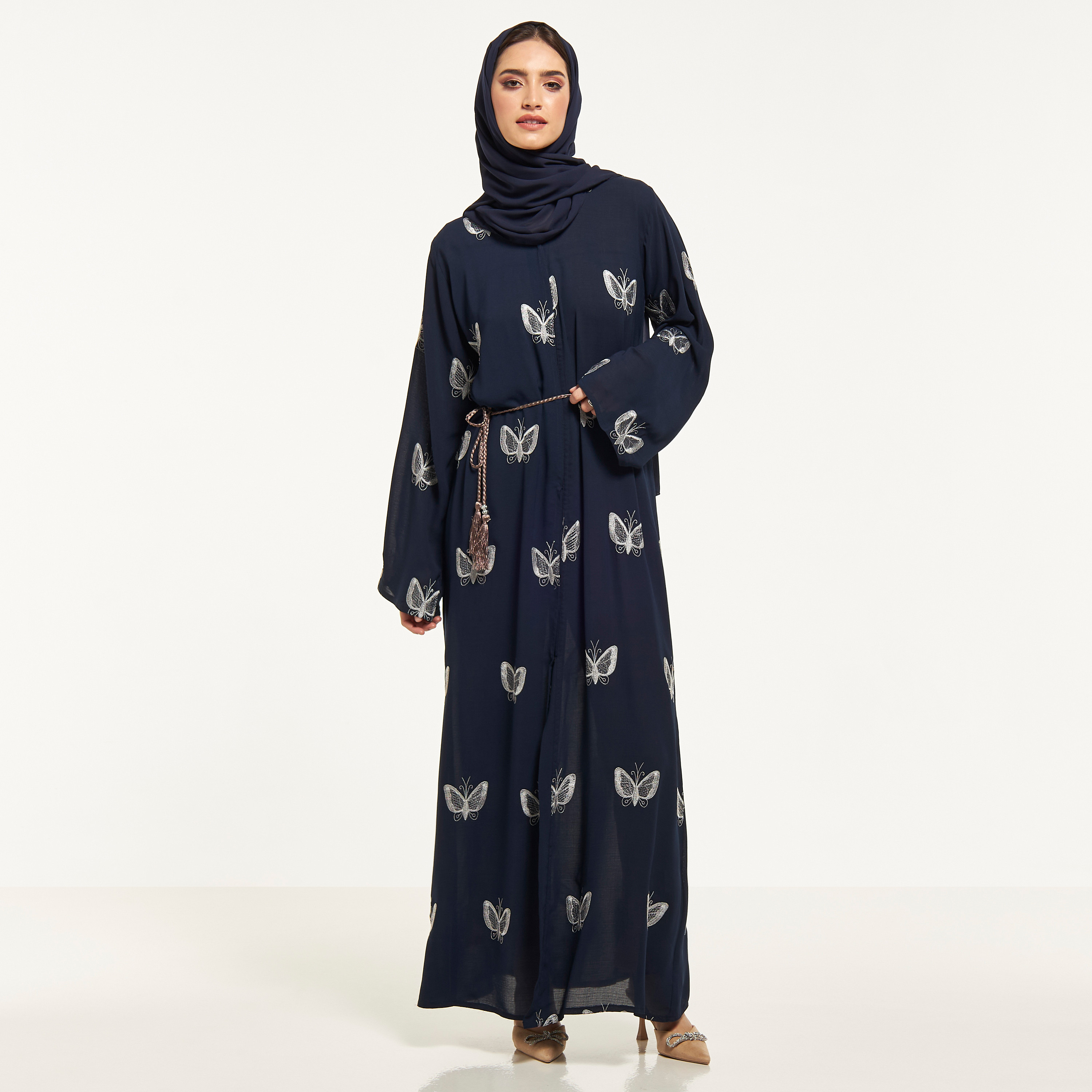 عباية بتطريز فراشة مع حجاب وحزام ربط من مليكة-women-arabicclothing-abayas-image-4