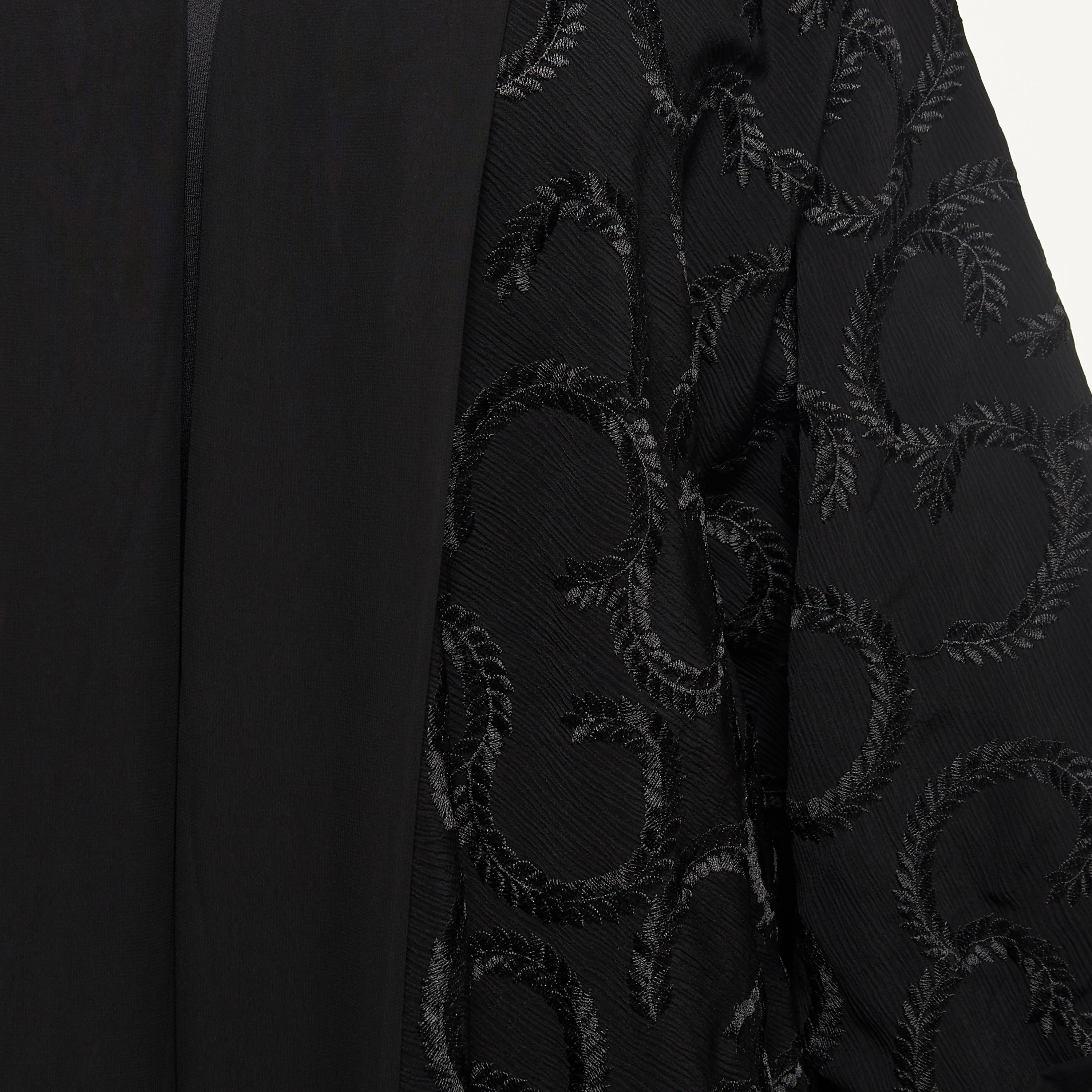 عباية مطرّزة مع حجاب من مليكة-women-arabicclothing-abayas-image-3