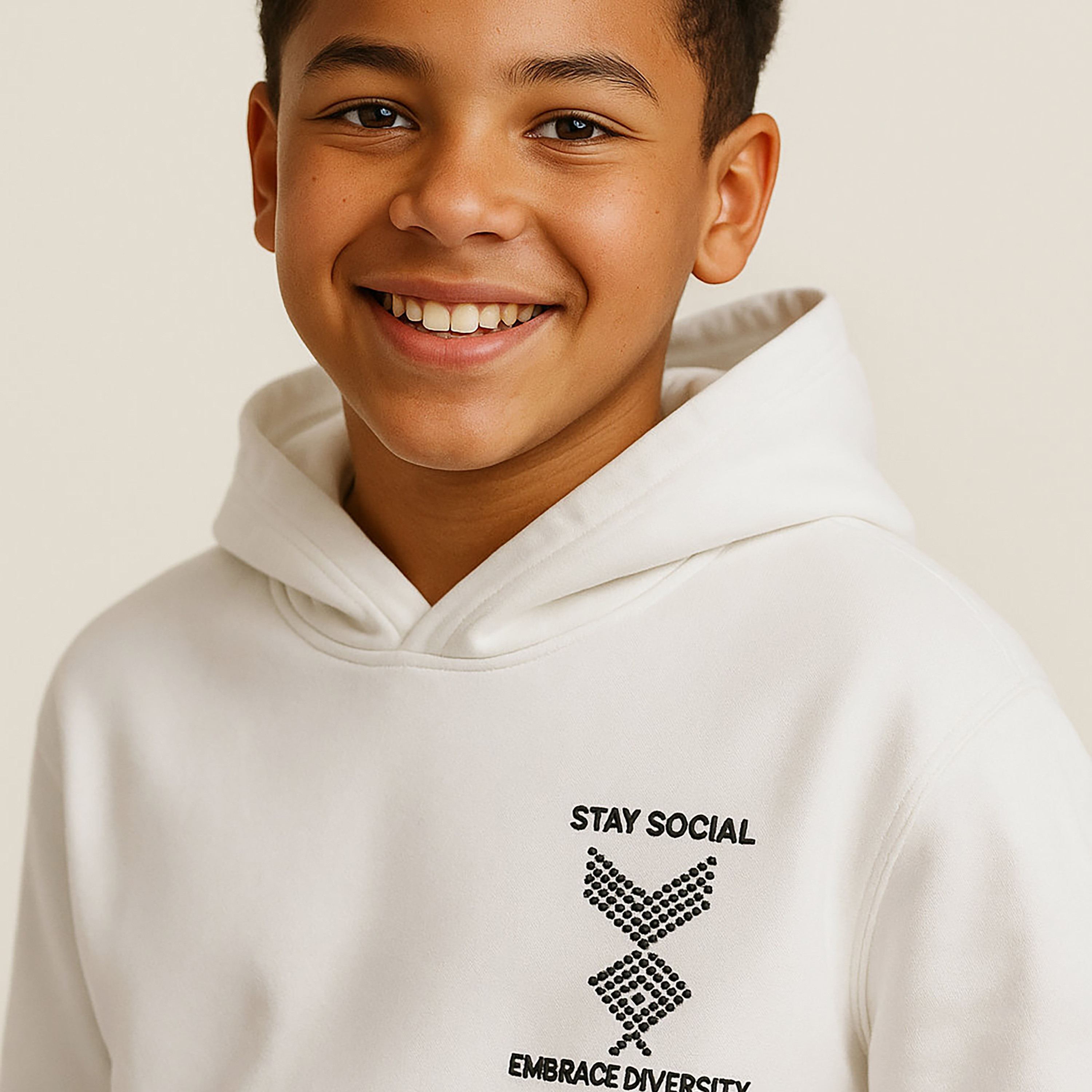 هودي بطبعة ستاي سوشيال إمبريس دايفيرسيتي من فيكتور اند جين-boys-clothing-winterwear-sweatshirts-image-5