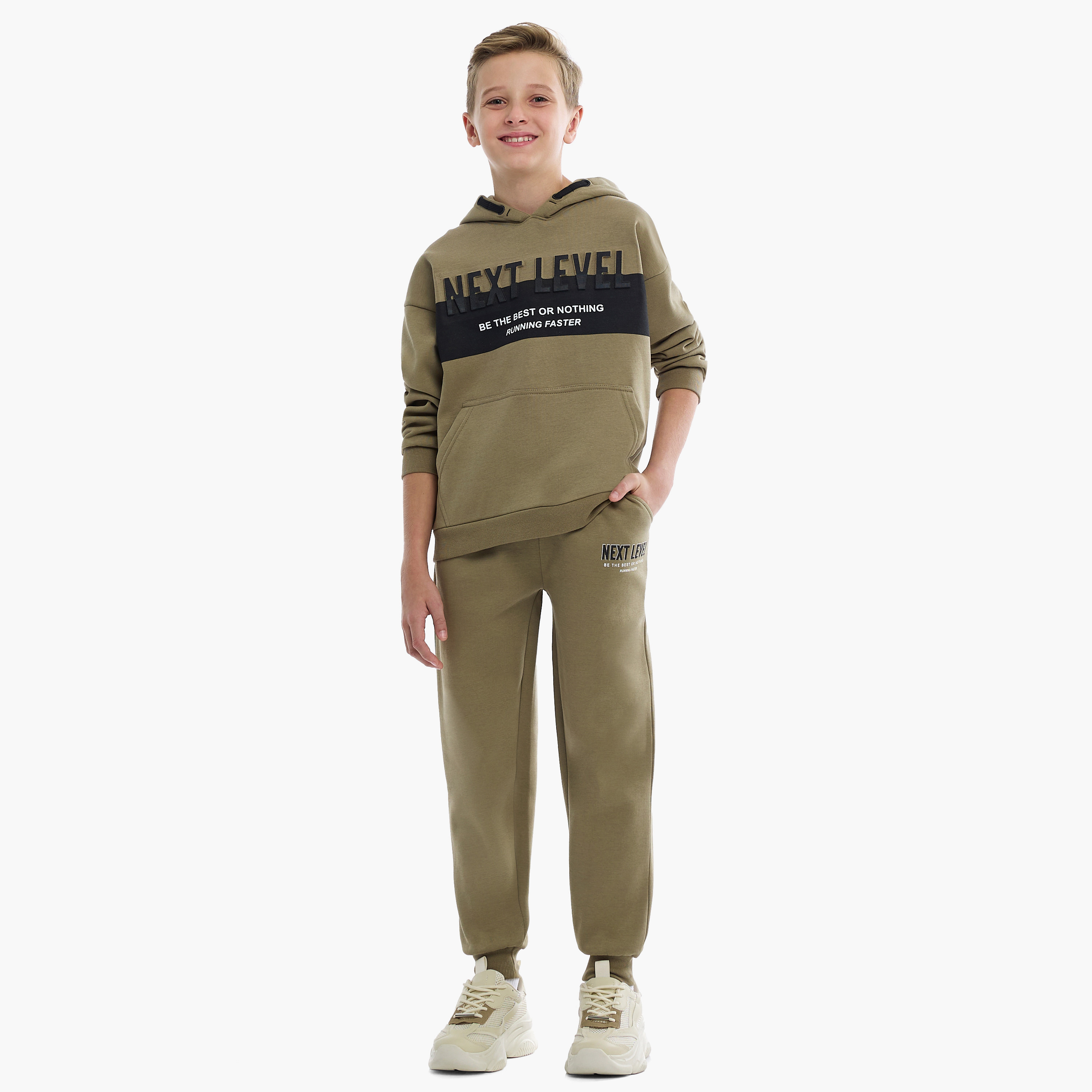 طقم من قطعتين هودي مع بنطلون بطبعة من فيكتور اند جين-boys-clothing-setsandcoords-image-2