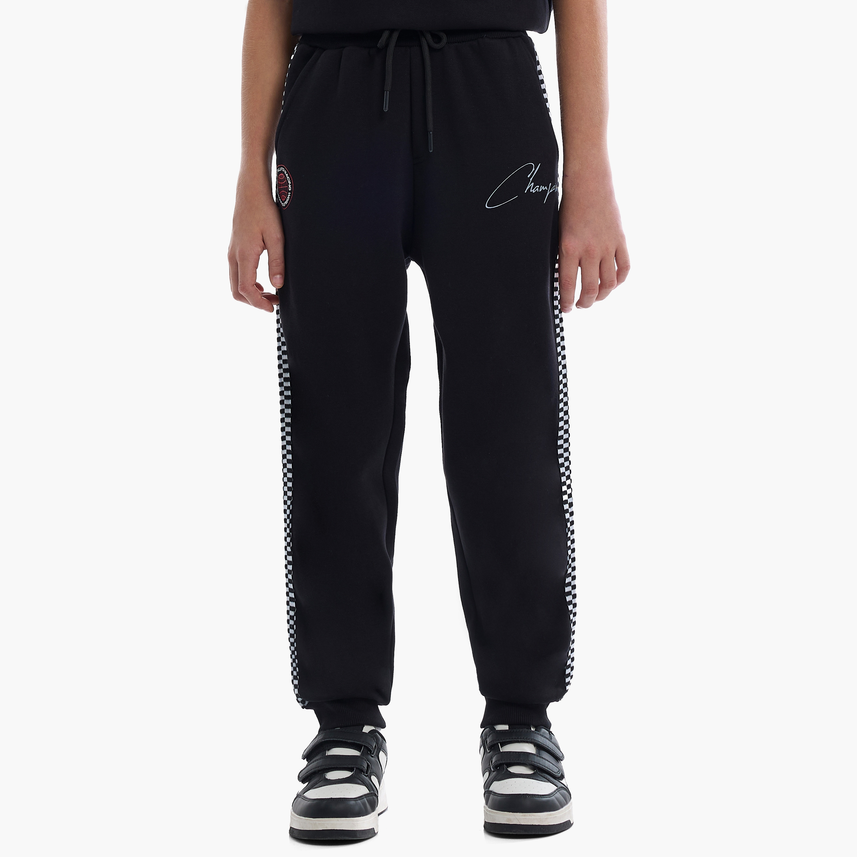 طقم من قطعتين سويت شيرت وبنطلون رياضي بطبعة ورلد إكسبلورر من فيكتور اند جين-boys-clothing-setsandcoords-image-7