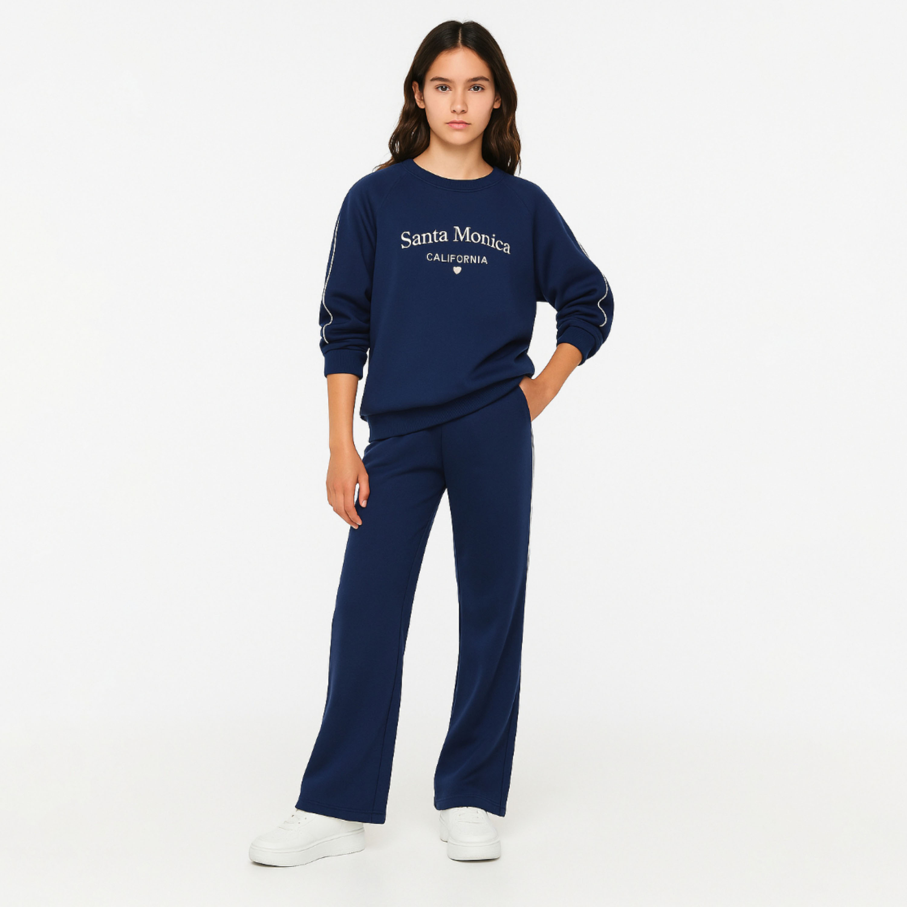 طقم من قطعتين سويت شيرت مع بنطلون بطبعة من فيكتور اند جين-girls-clothing-winterwear-setsandcoords-image-1