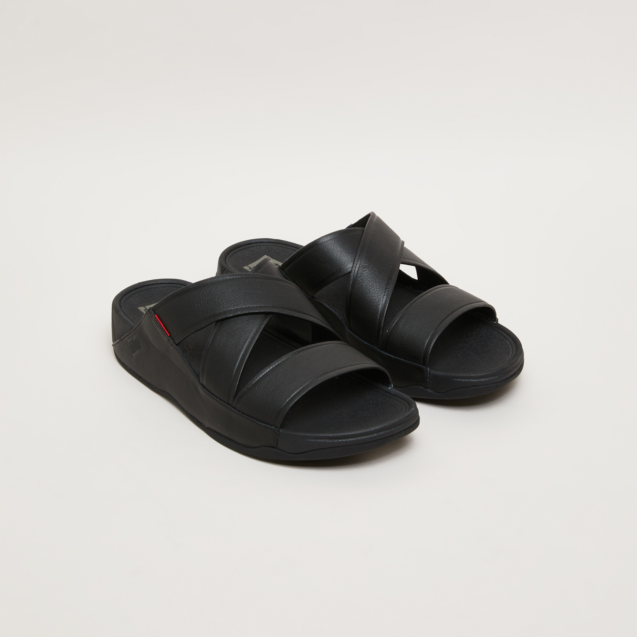 شبشب خفيف بأحزمة متقاطعة من فيت فلوب-men-shoes-sandals-image-1