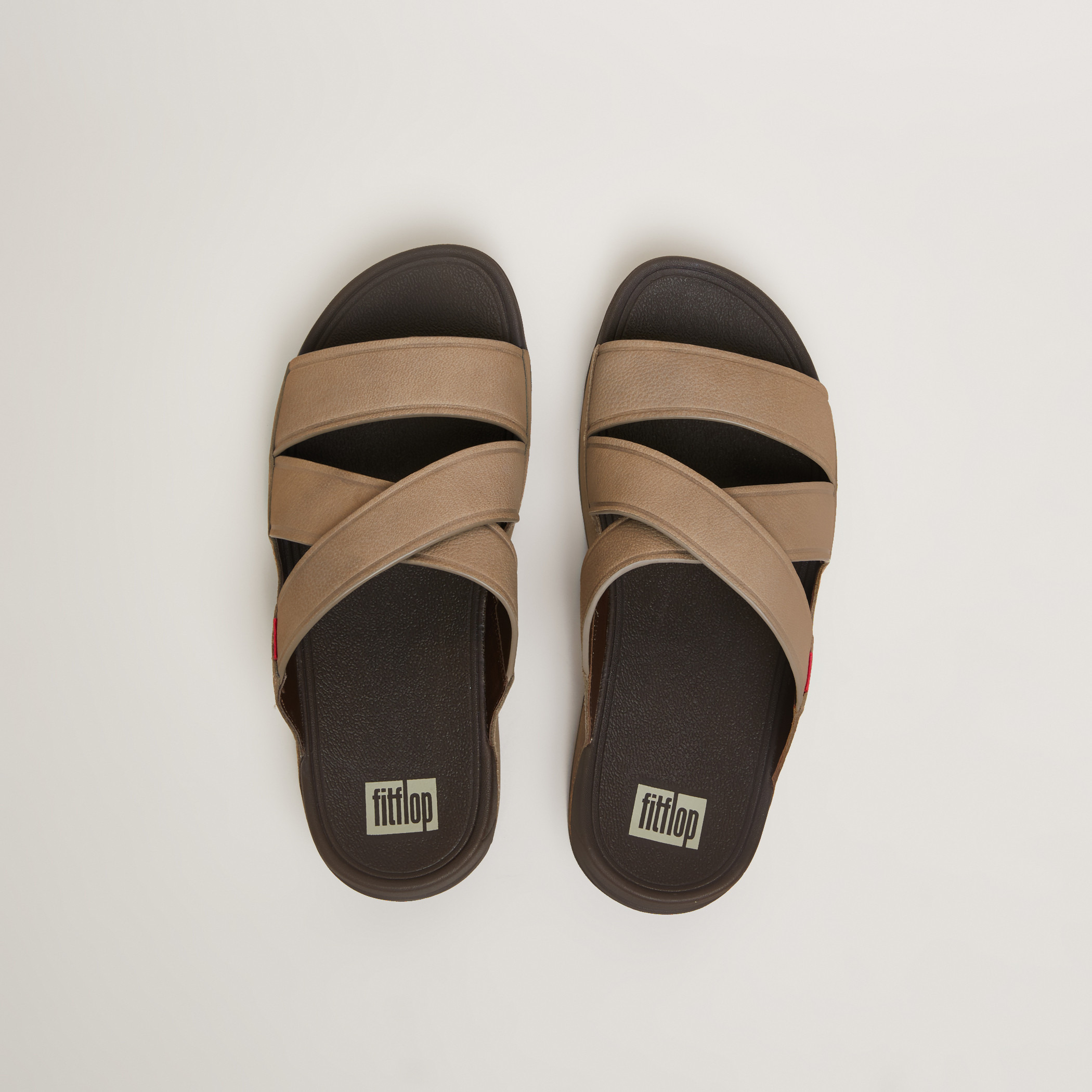 حذاء خفيف بأحزمة متقاطعة من فيت فلوب-men-shoes-sandals-image-5