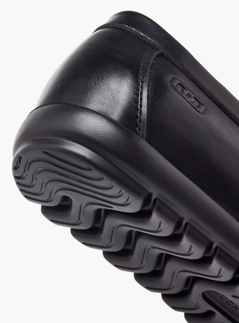 حذاء خفيف سهل الارتداء بزينة معدنية للرجال من دوتشيني-men-shoes-formalshoes-image-8