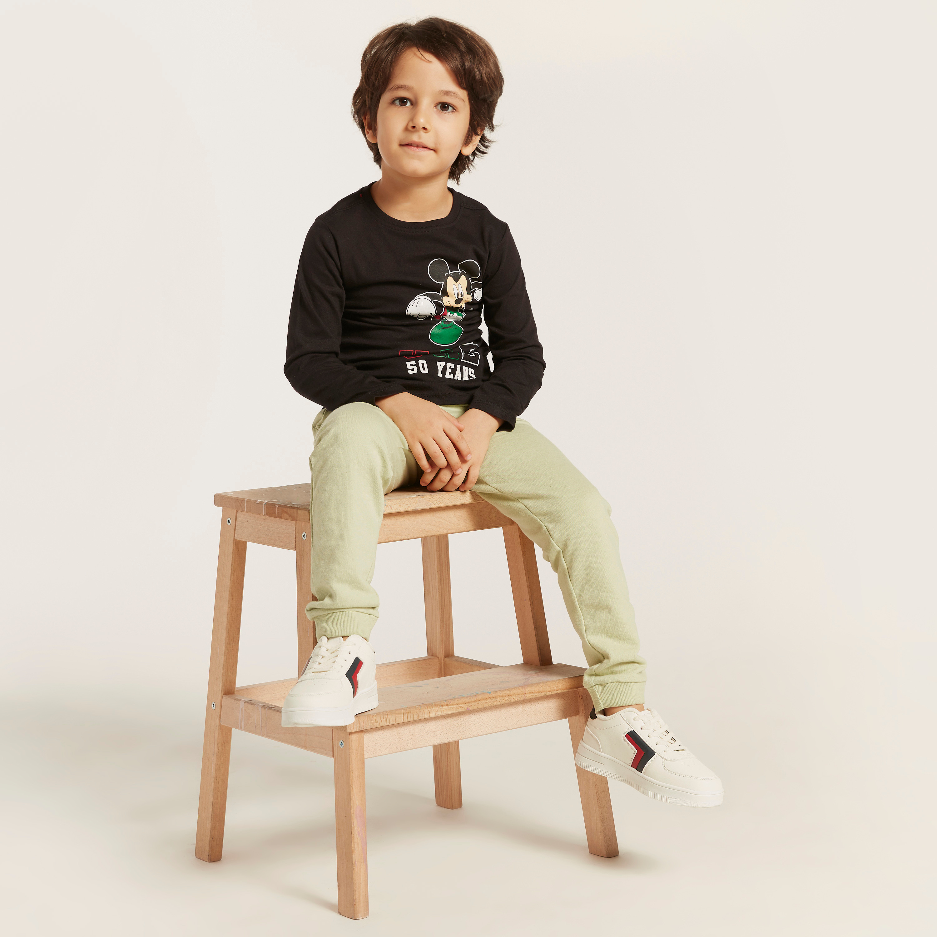 Juniors Solid Jog Pants with Pockets and Drawstring Closure-boys-clothing-bottoms-joggersandtrackpants-image-1