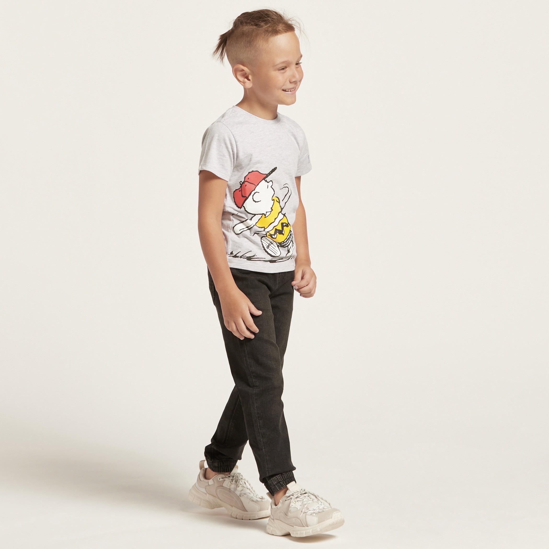 بنطلون جينز بقصّة عادية من جونيورز-boys-clothing-bottoms-jeans-image-2