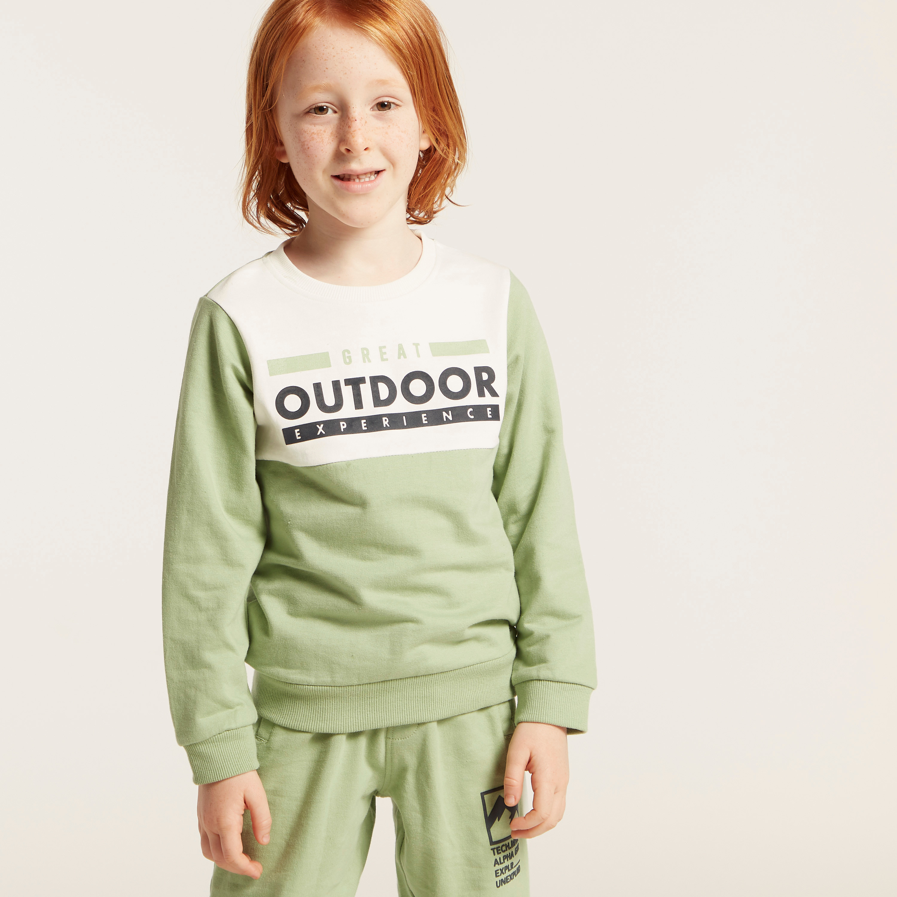 Juniors Printed Long Sleeves T-shirt with Jog Pants-boys-clothing-setsandcoords-image-3