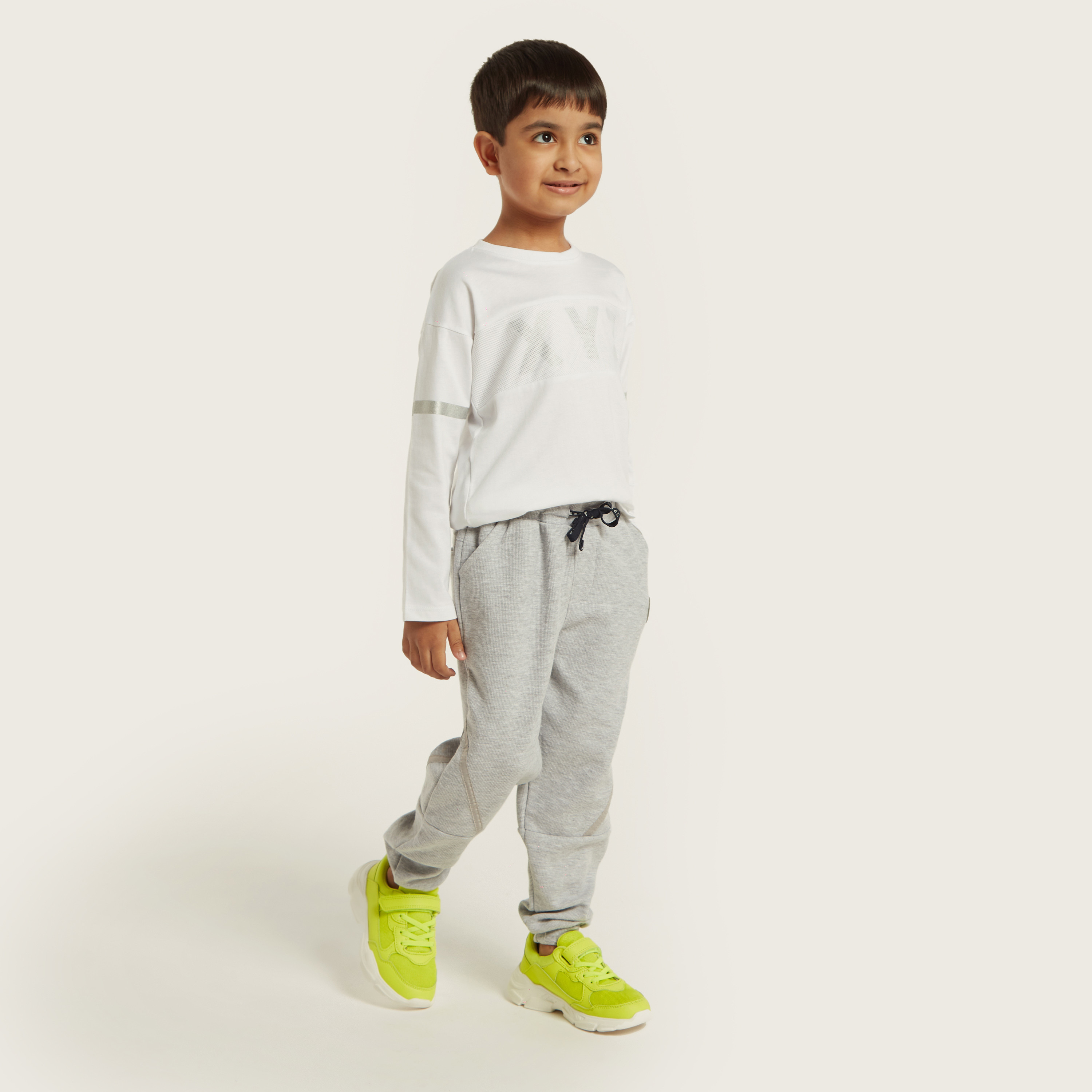 XYZ Solid Jog Pants with Pockets and Drawstring Closure-boys-clothing-bottoms-joggersandtrackpants-image-1