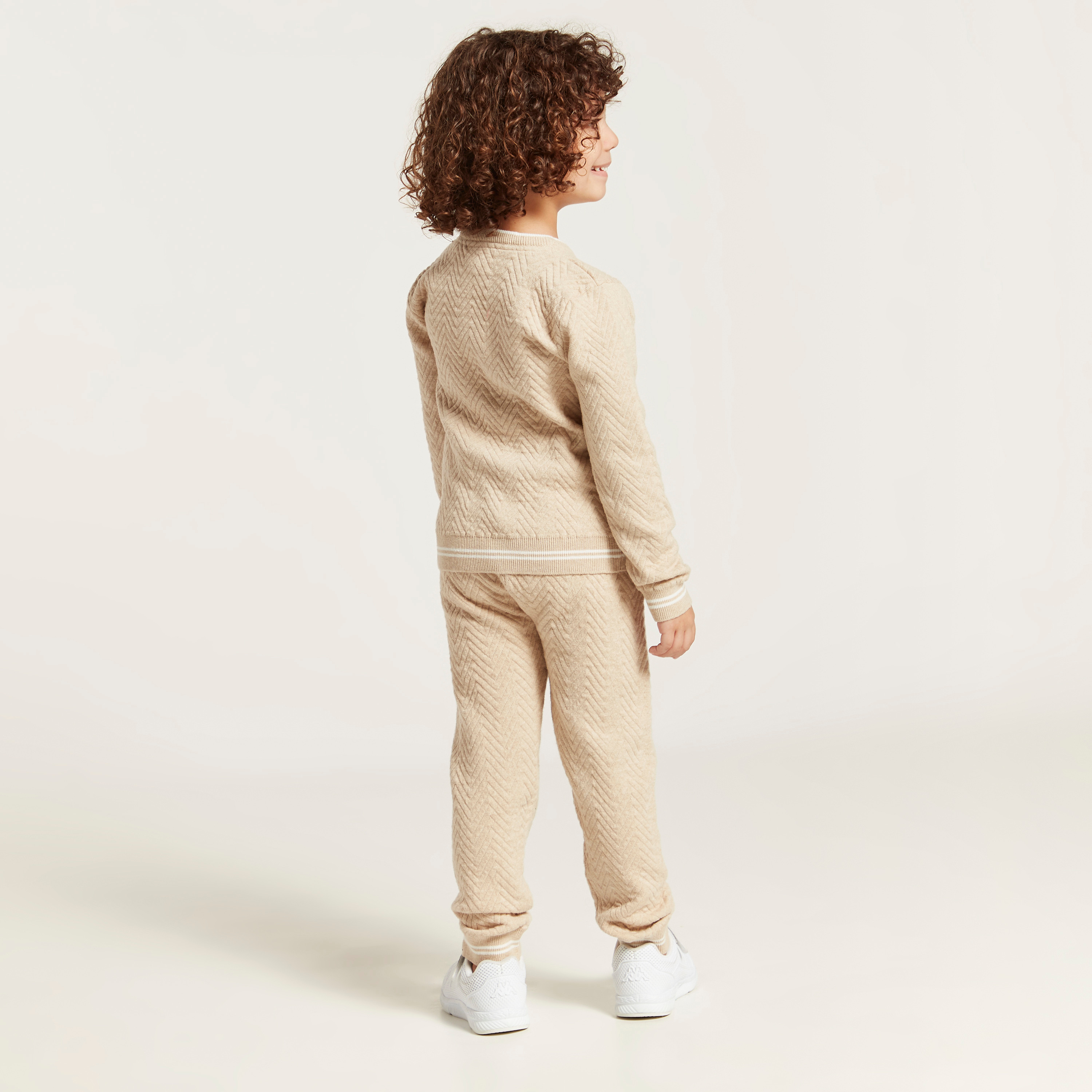 طقم بلوفر بارز الملمس وبنطلون رياضي-boys-clothing-setsandcoords-image-5