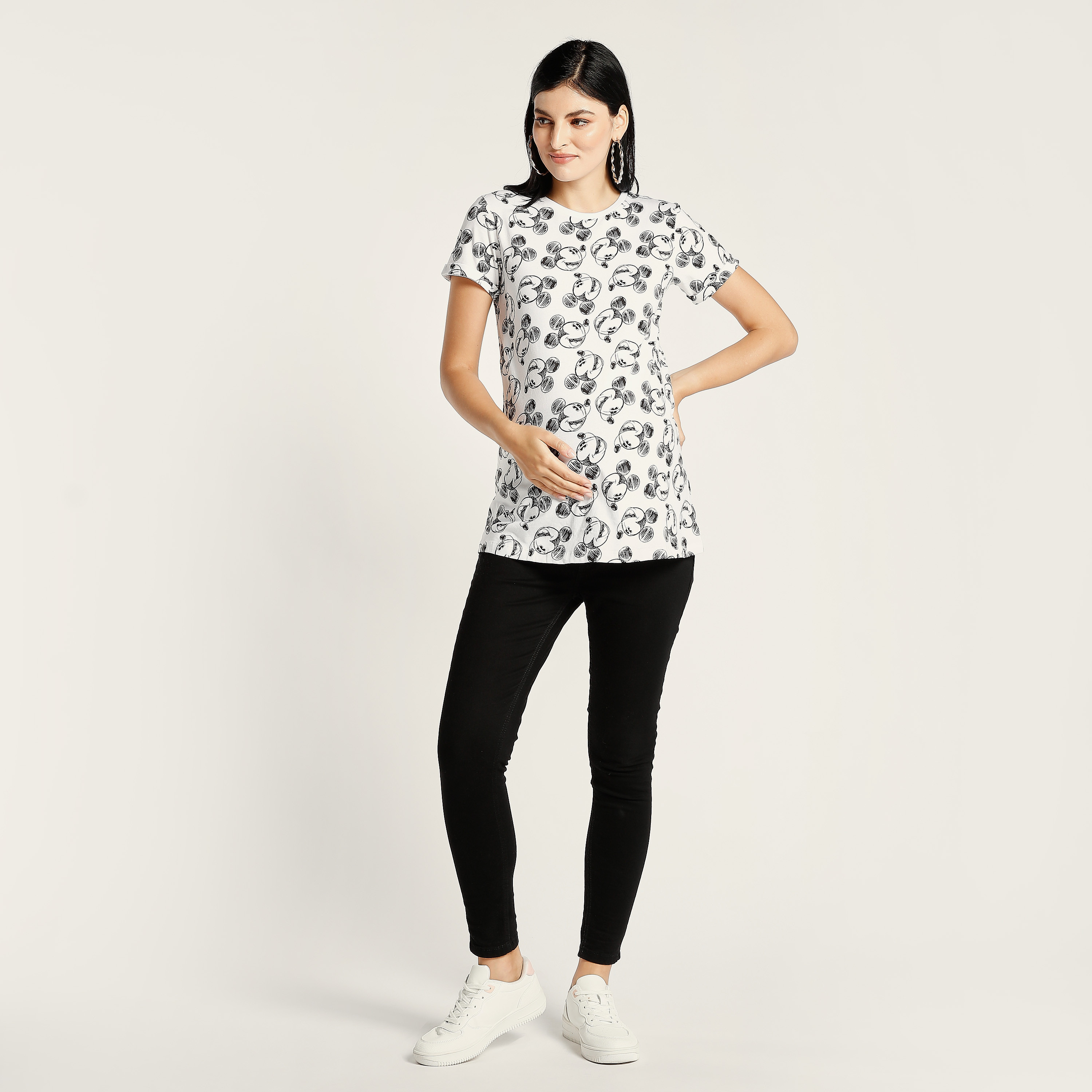 Love Mum All-Over Mickey Mouse Print Maternity T-shirt with Short Sleeves-baby-maternalcare-maternitywear-image-2