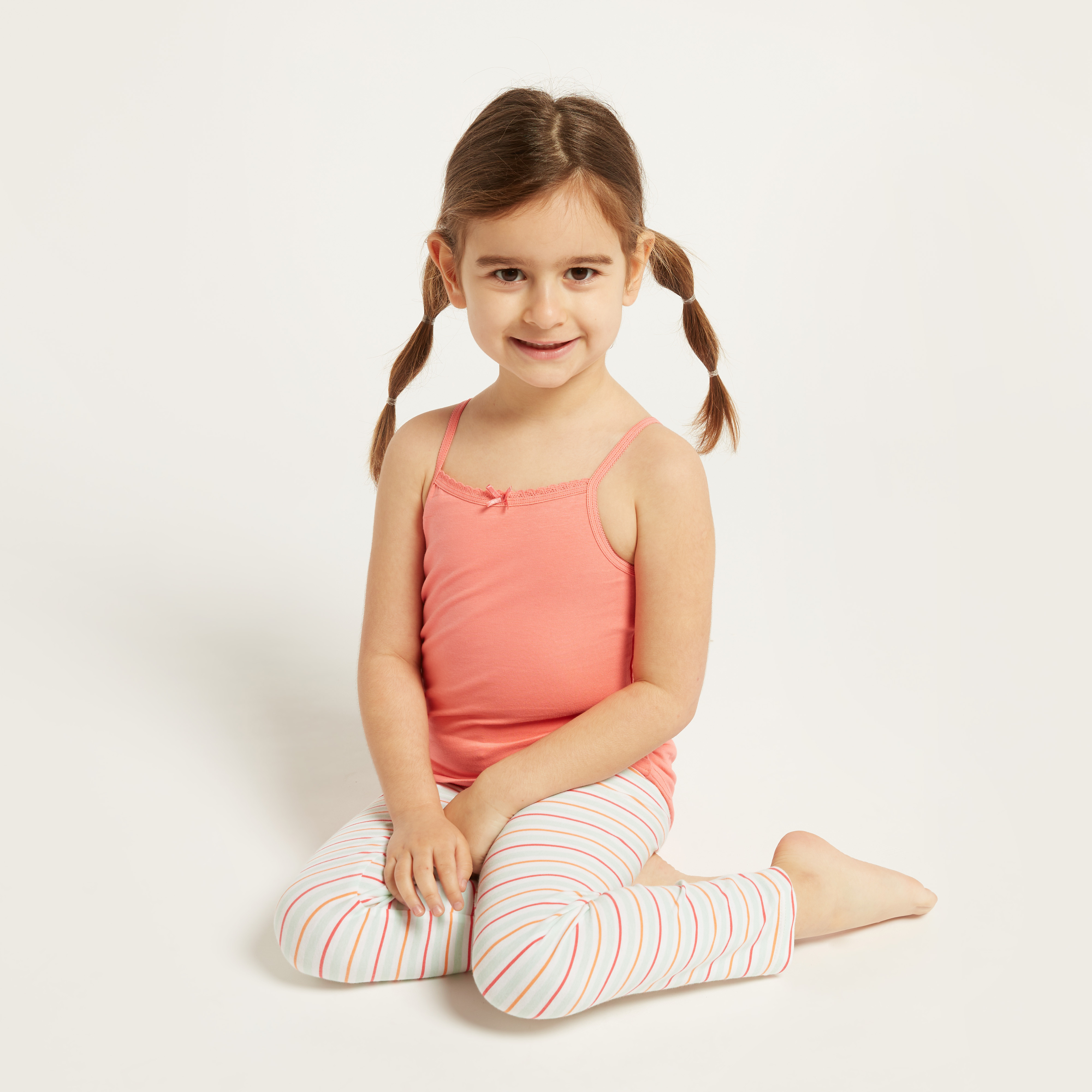 فيست سادة من جونيورز- طقم من 5 قطع-girls-clothing-innerwear-vests-image-2