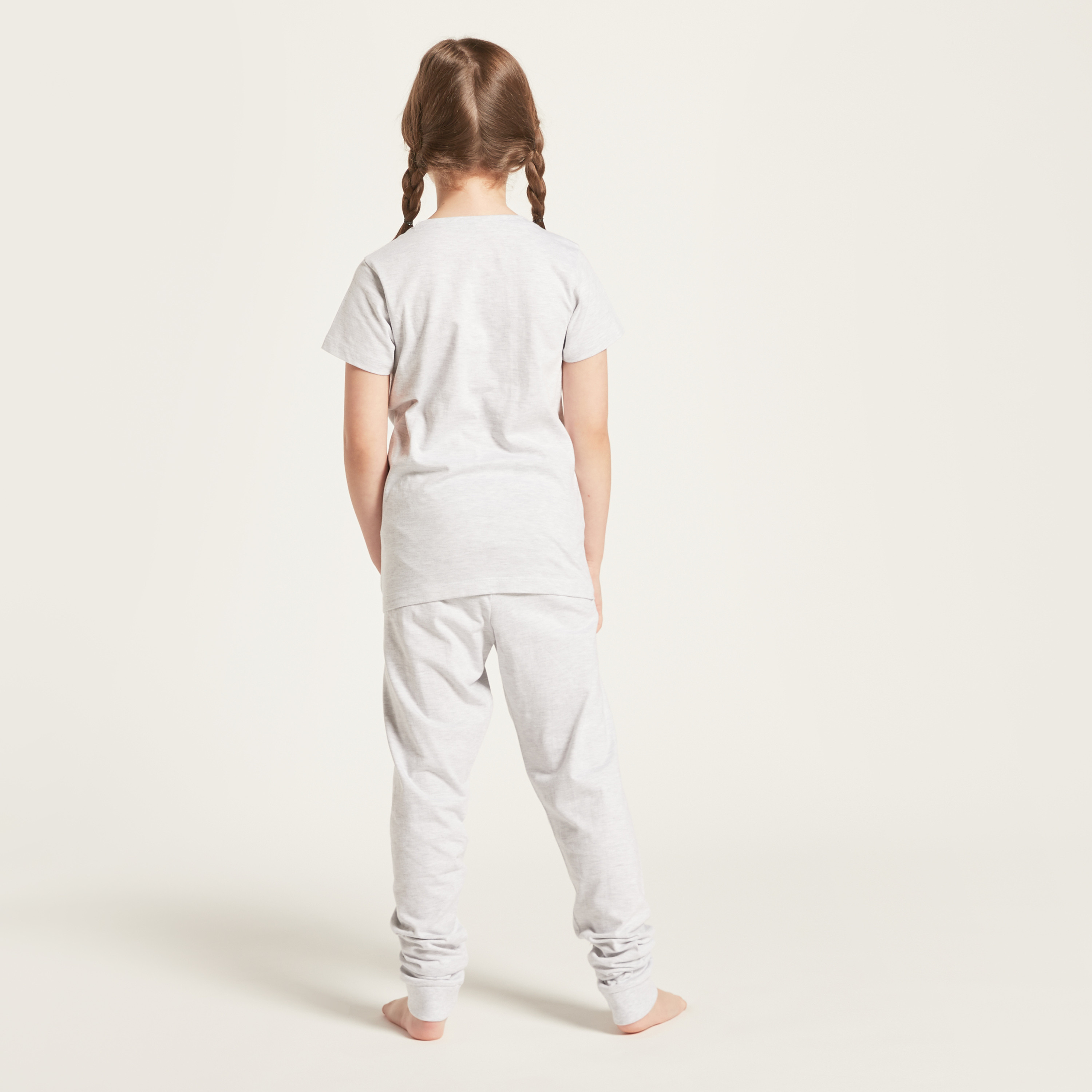 طقم بناطيل بيجاما وتيشيرتات بطبعات 4 قطع من جونيورز-girls-clothing-nightwear-image-4
