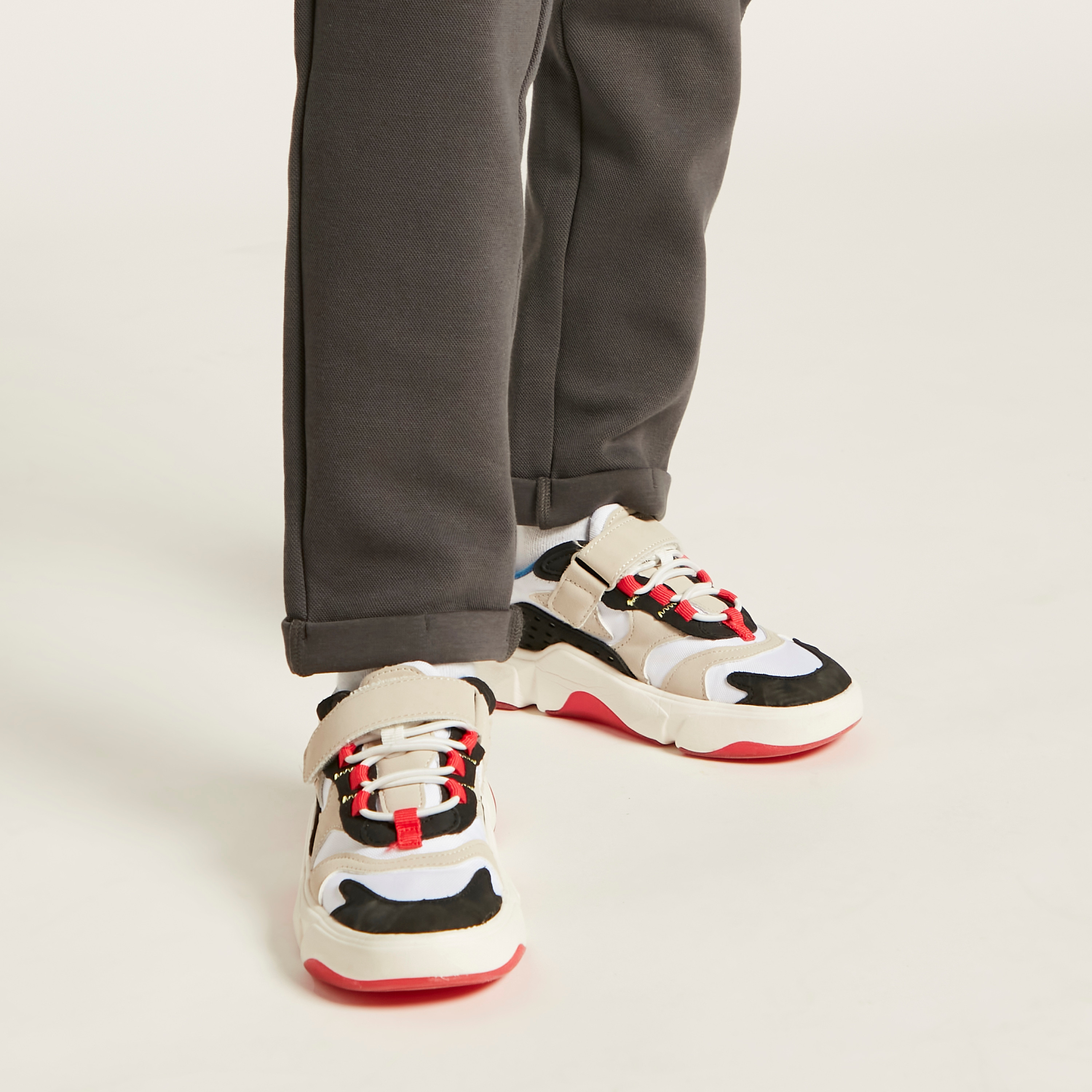 بنطلون سادة منسوج بخصر مطاطي وجيوب-boys-clothing-bottoms-trousers-image-3