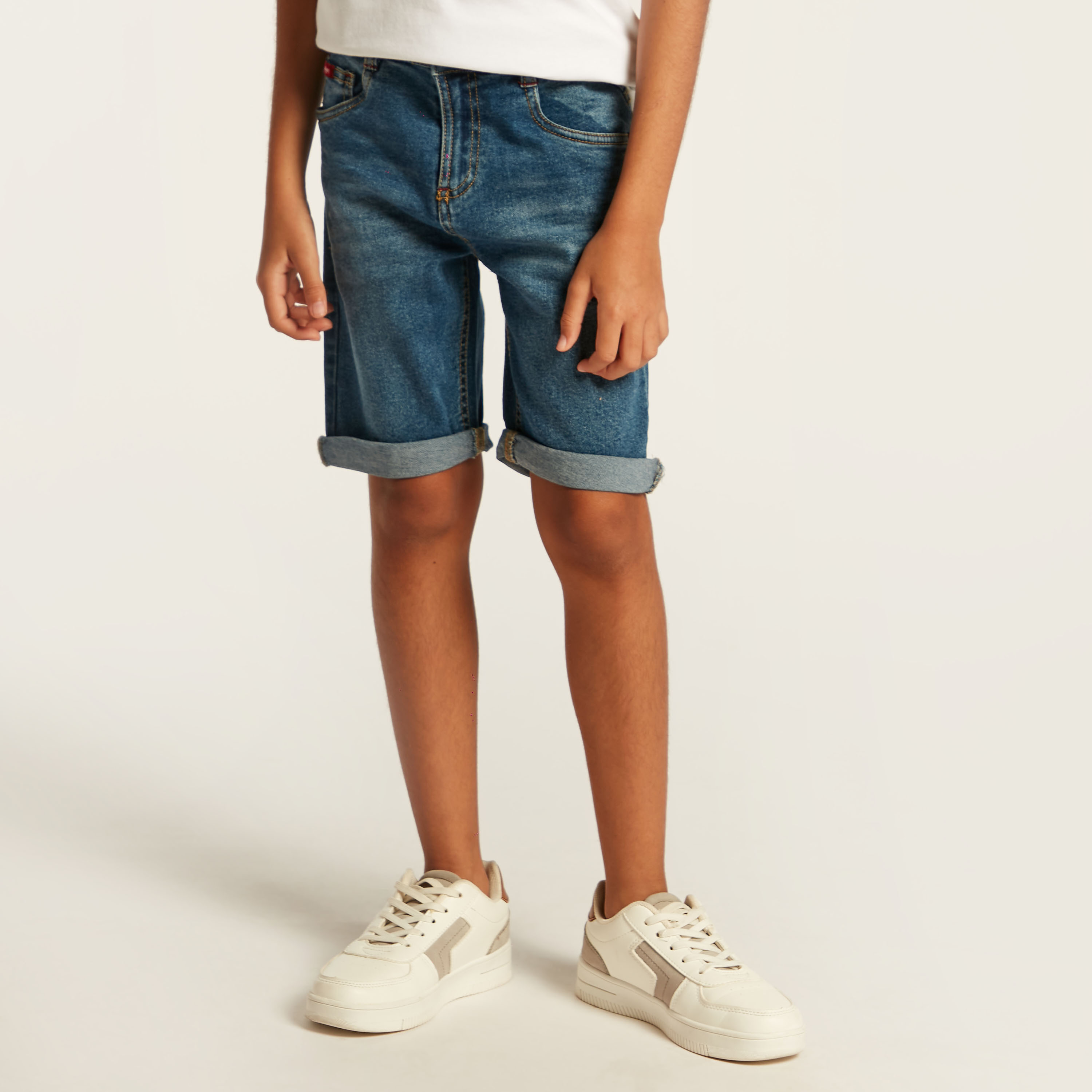 شورت دنيم بقصّة عادية من لي كوبر-boys-clothing-bottoms-shorts-image-2