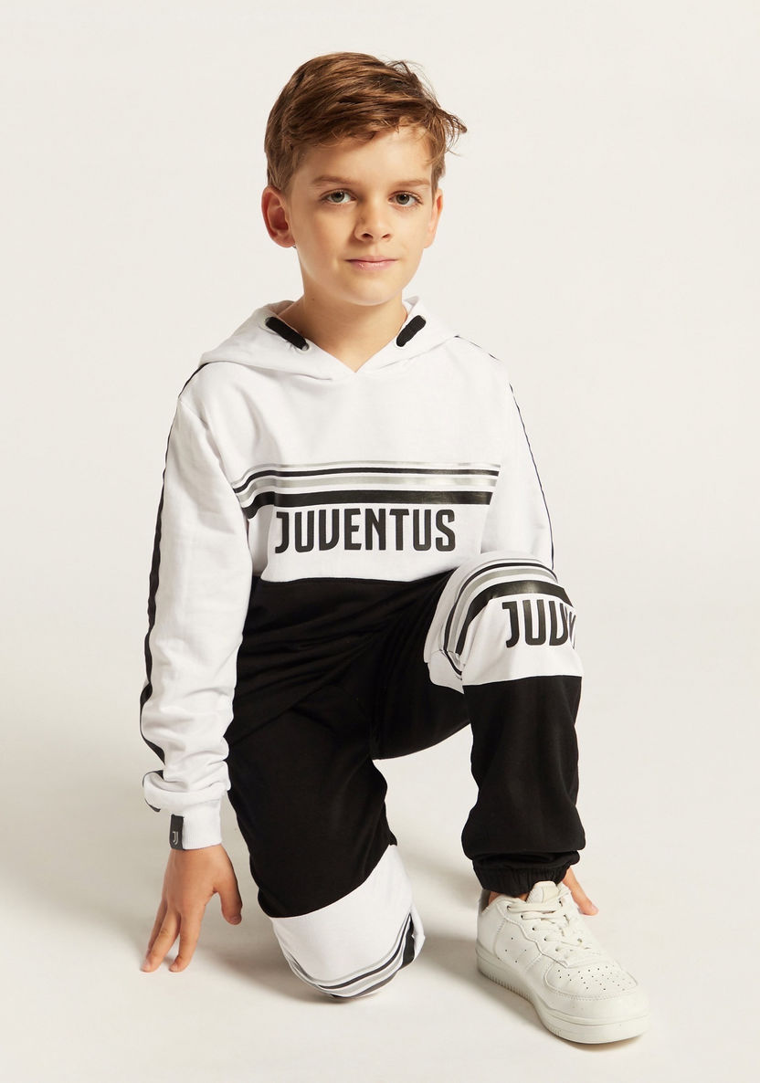 Juventus Graphic Print Hooded T-shirt and Jog Pants Set-Clothes Sets-image-0