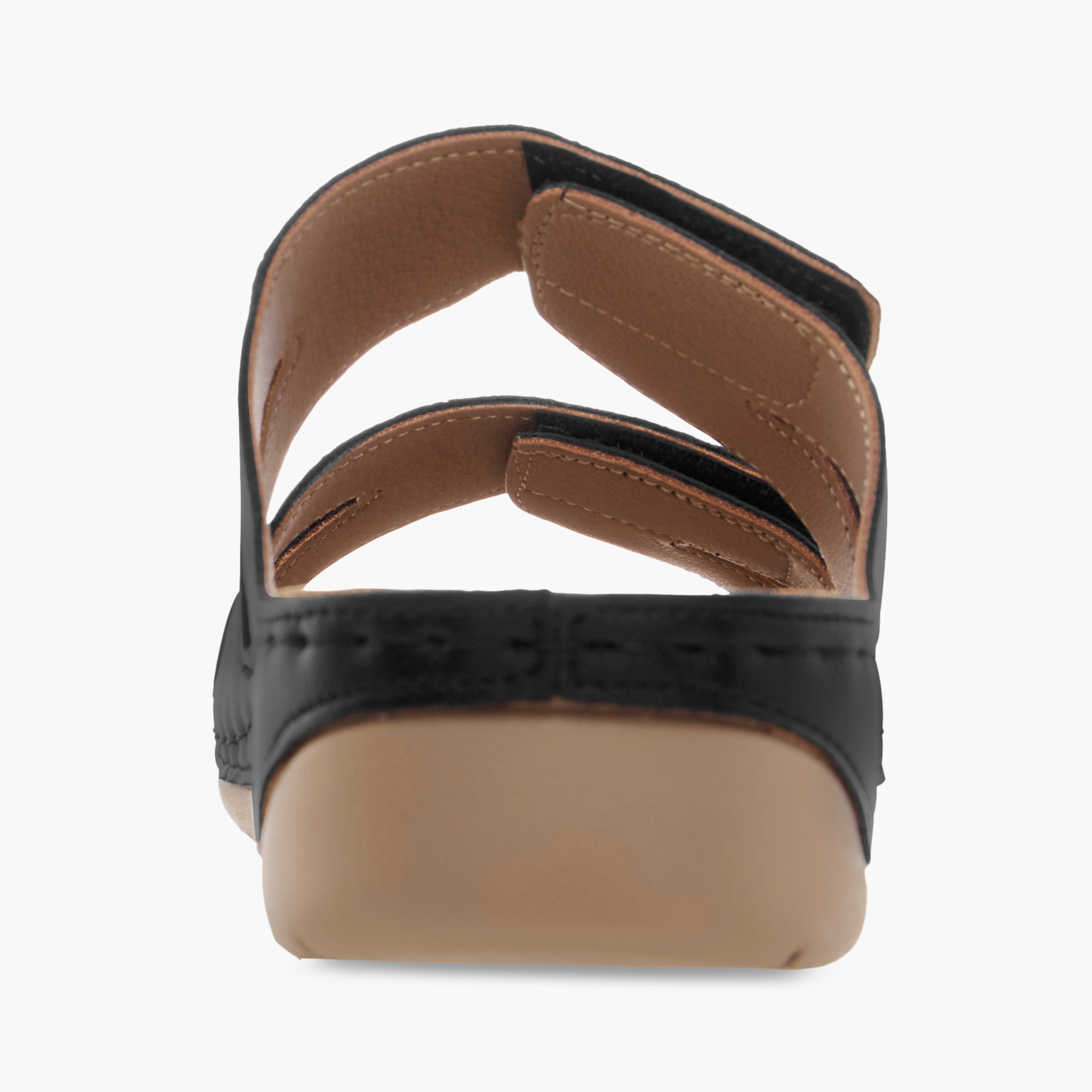 صندل بأحزمة سادة سهل الارتداء من فلورا بيلا-women-shoes-flats-sandals-image-5
