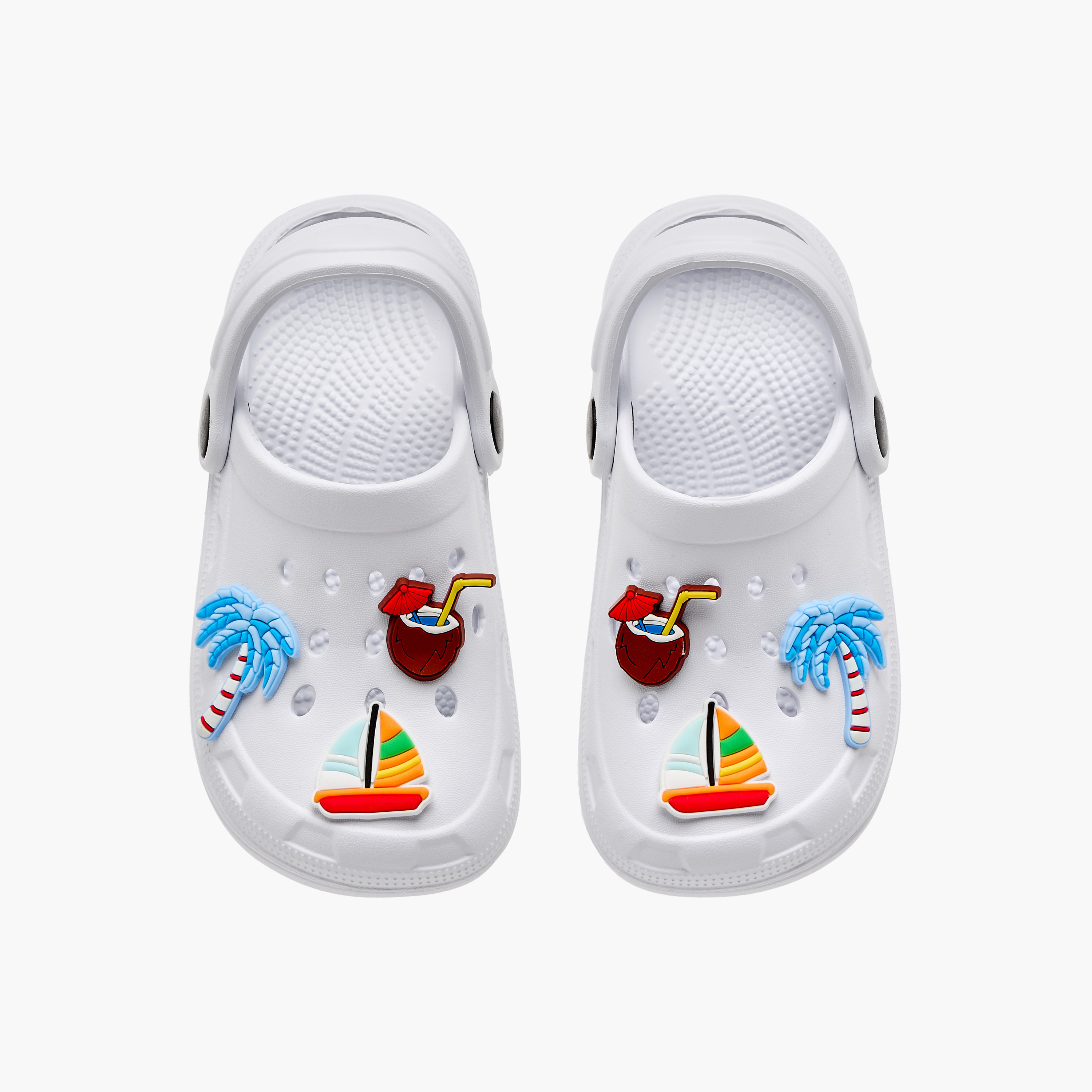 صندل كلوج بحزام خلفي وتفاصيل زينة من إل بي إل من شوإكسبريس-boys-shoes-sandals-image-1