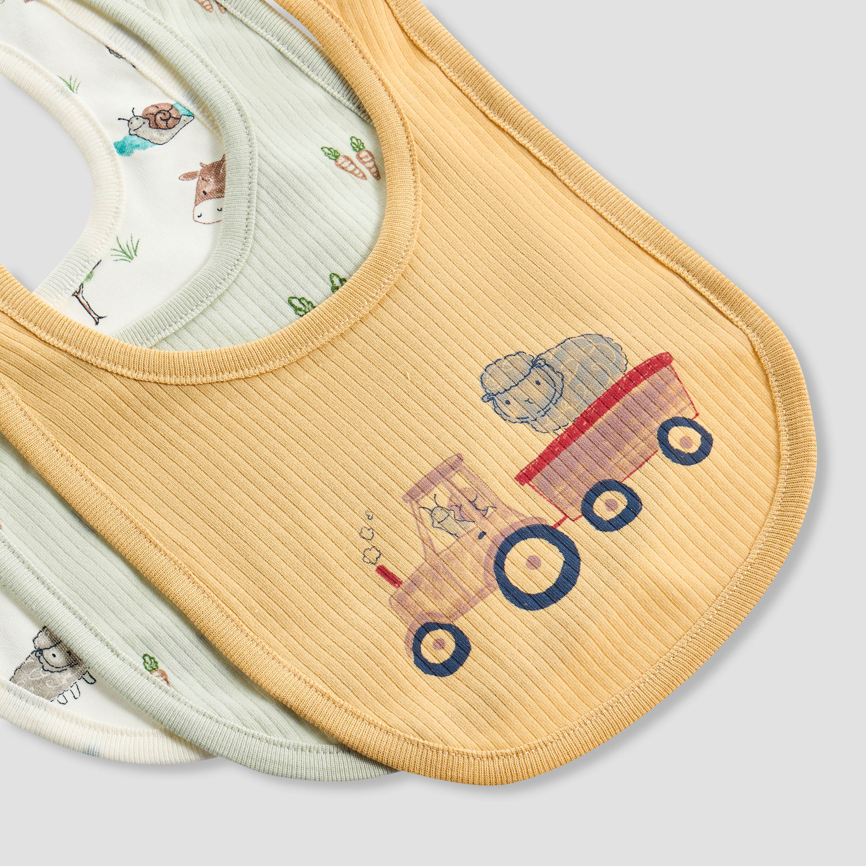 طقم 3 مريلة بطبعات وزر إغلاق من جونيورز-baby-feeding-bibs-image-6