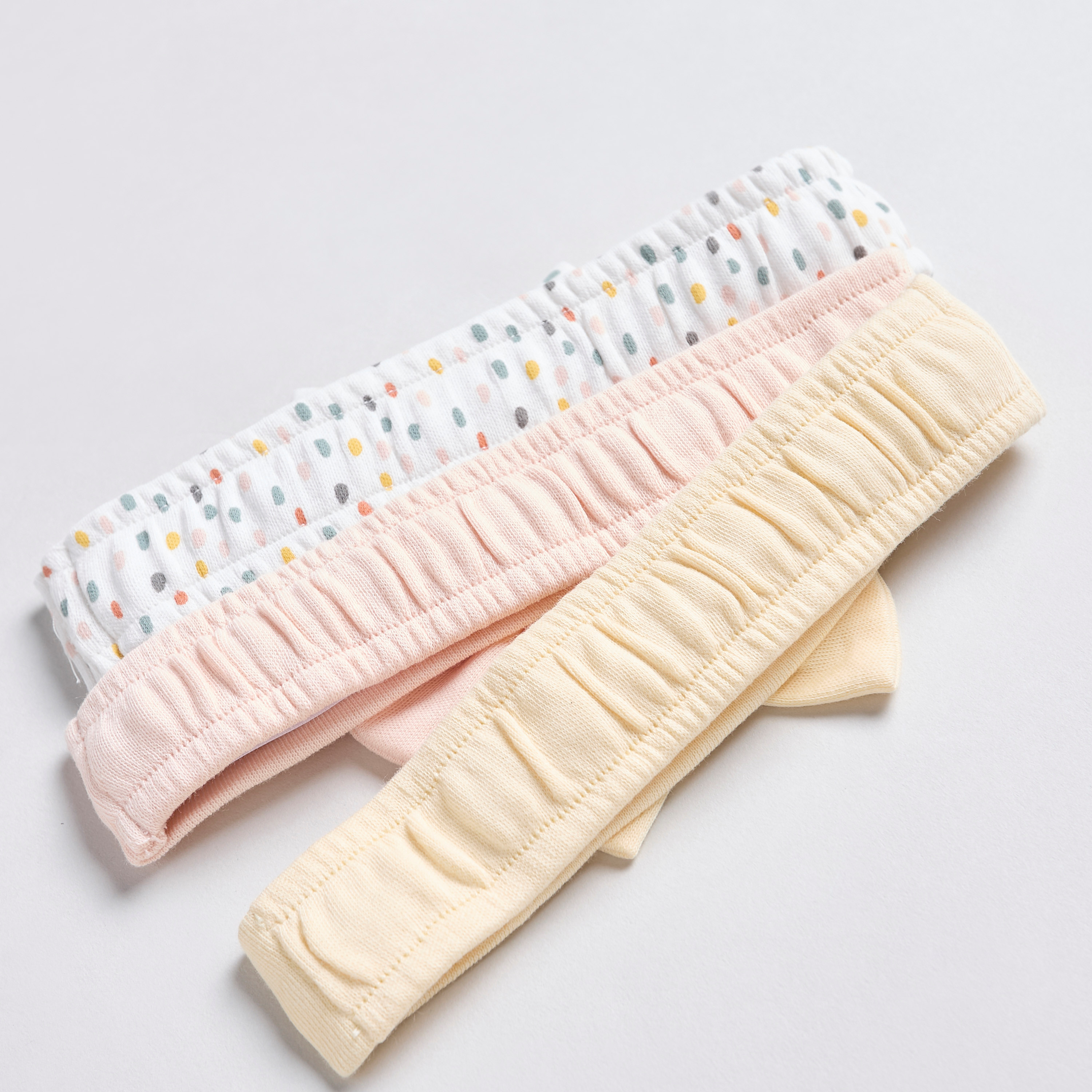 شرائط رأس بتزيينات فيونكة من جونيورز - طقم من قطعتين-promo_babyshop_Buy3for10_UAE230426-image-6