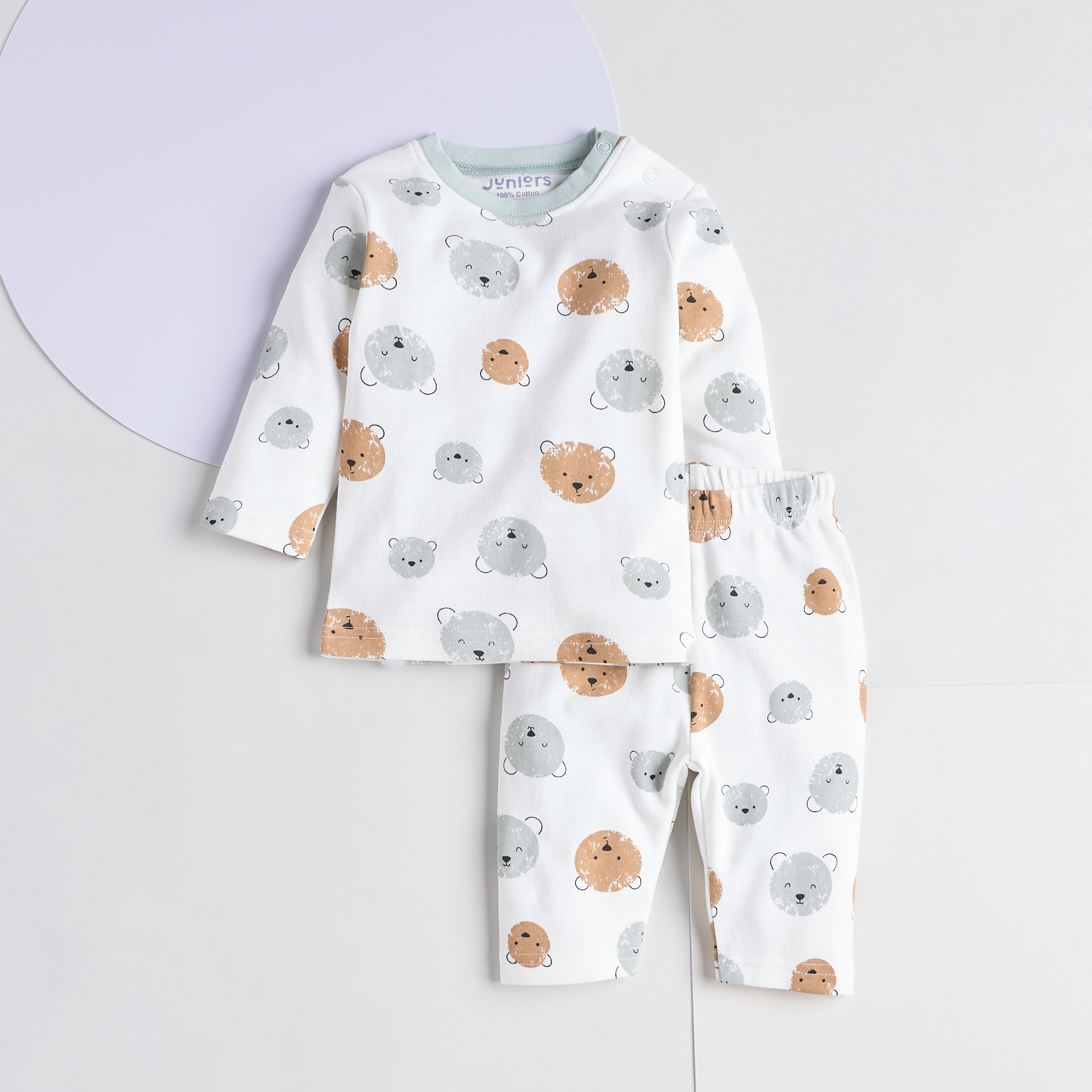 بنطلون بيجاما وتيشيرت بأكمام طويلة وطبعات من جونيورز - مجموعة من 2 أطقم-baby-boys-clothing-nightwear-pyjamasets-image-2