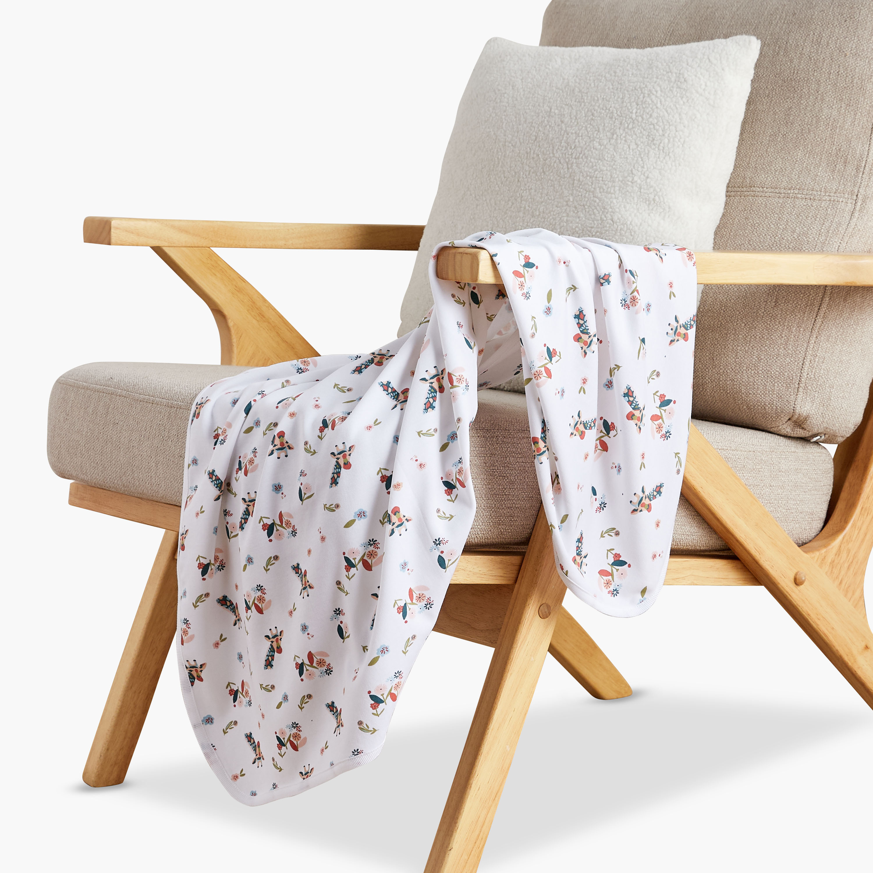بطانية لحديثي الولادة بطبعات زرافة من جونيورز - 70x70 سم-baby-nursery-blanketsandswaddles-receivingblankets-image-2