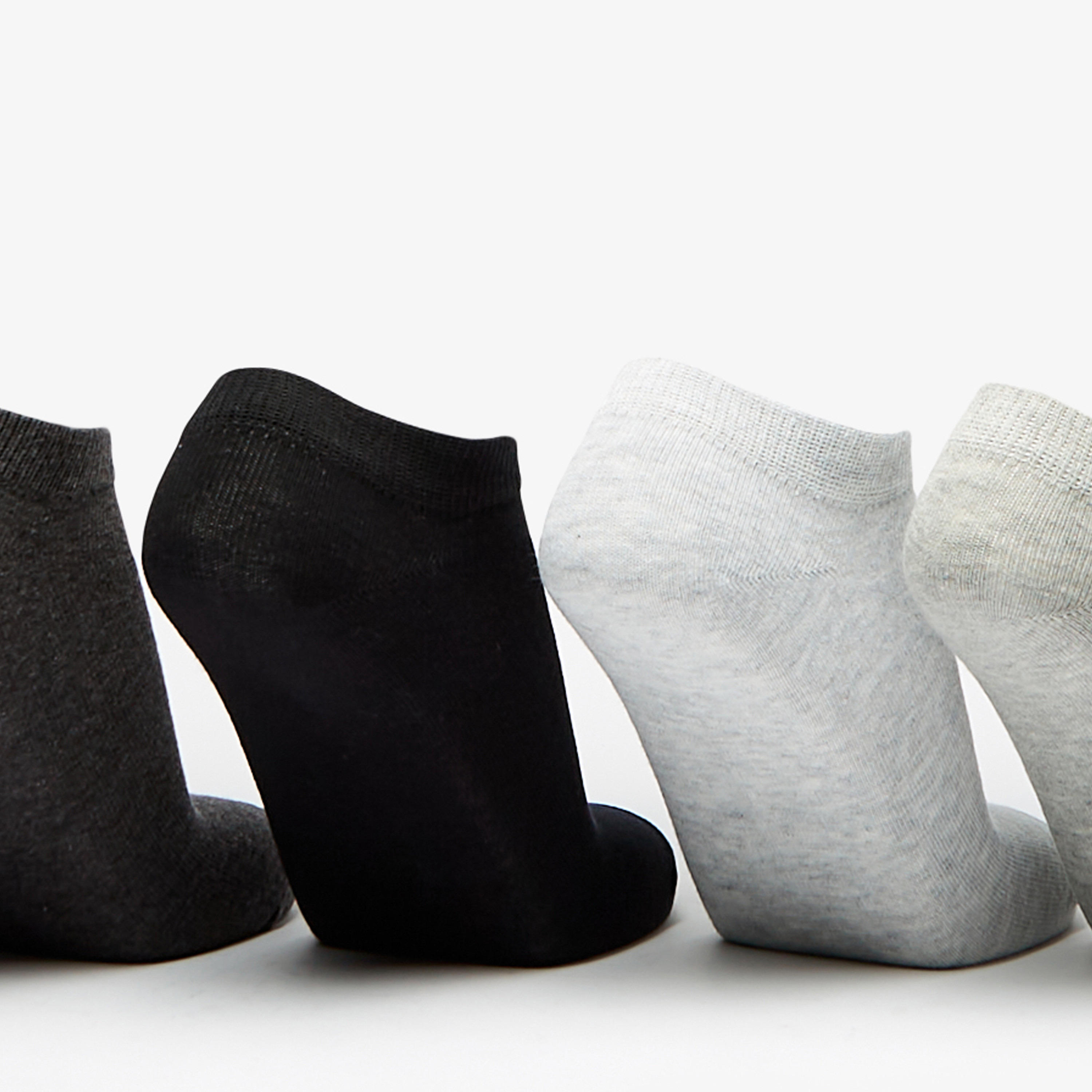 طقم جوارب 5 أزواج سادة بطول الكاحل من شومارت-men-socks-image-3