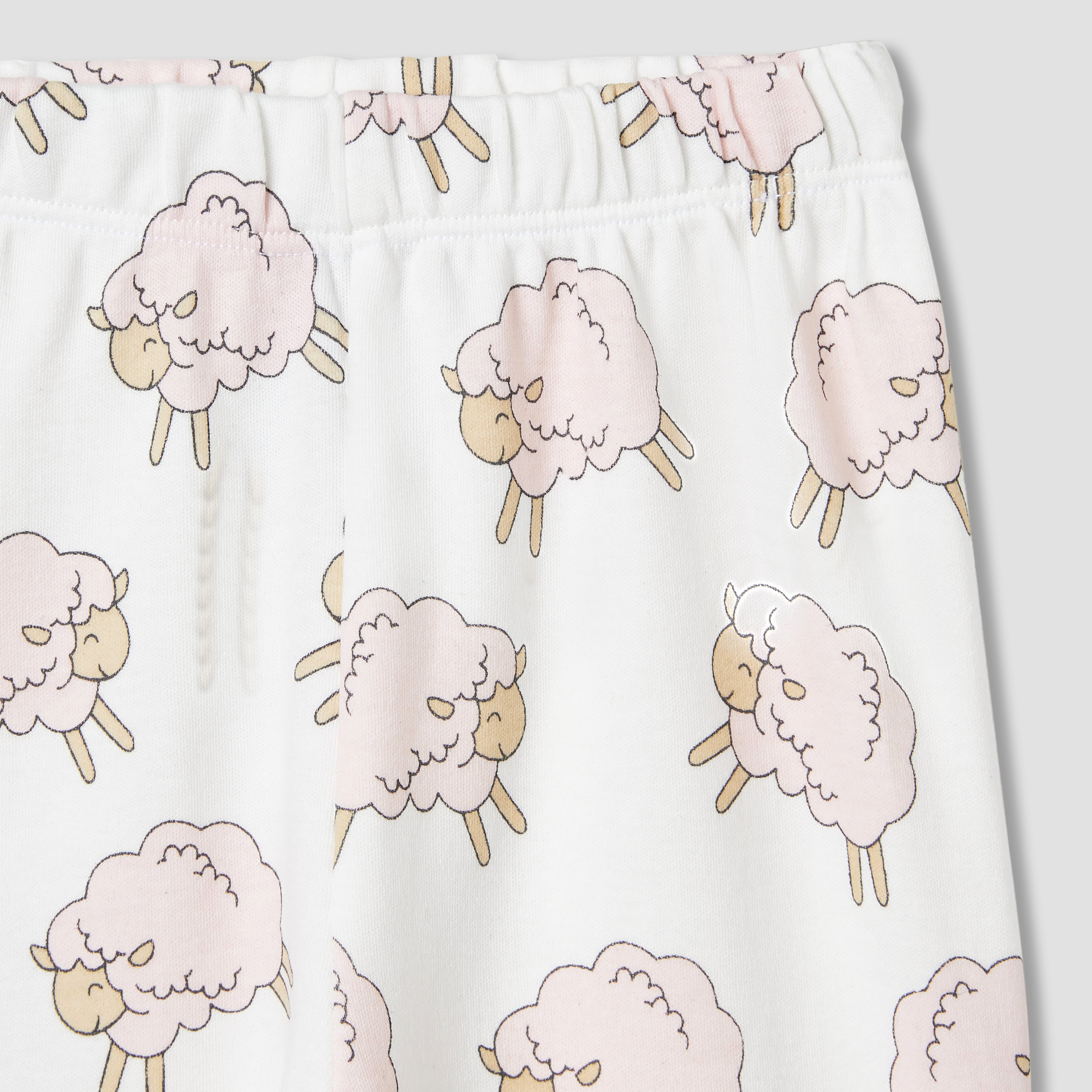 طقم بنطلون بيجاما وتيشيرت بطبعات زرافة من جونيورز-baby-girls-clothing-nightwear-pyjamasets-image-2