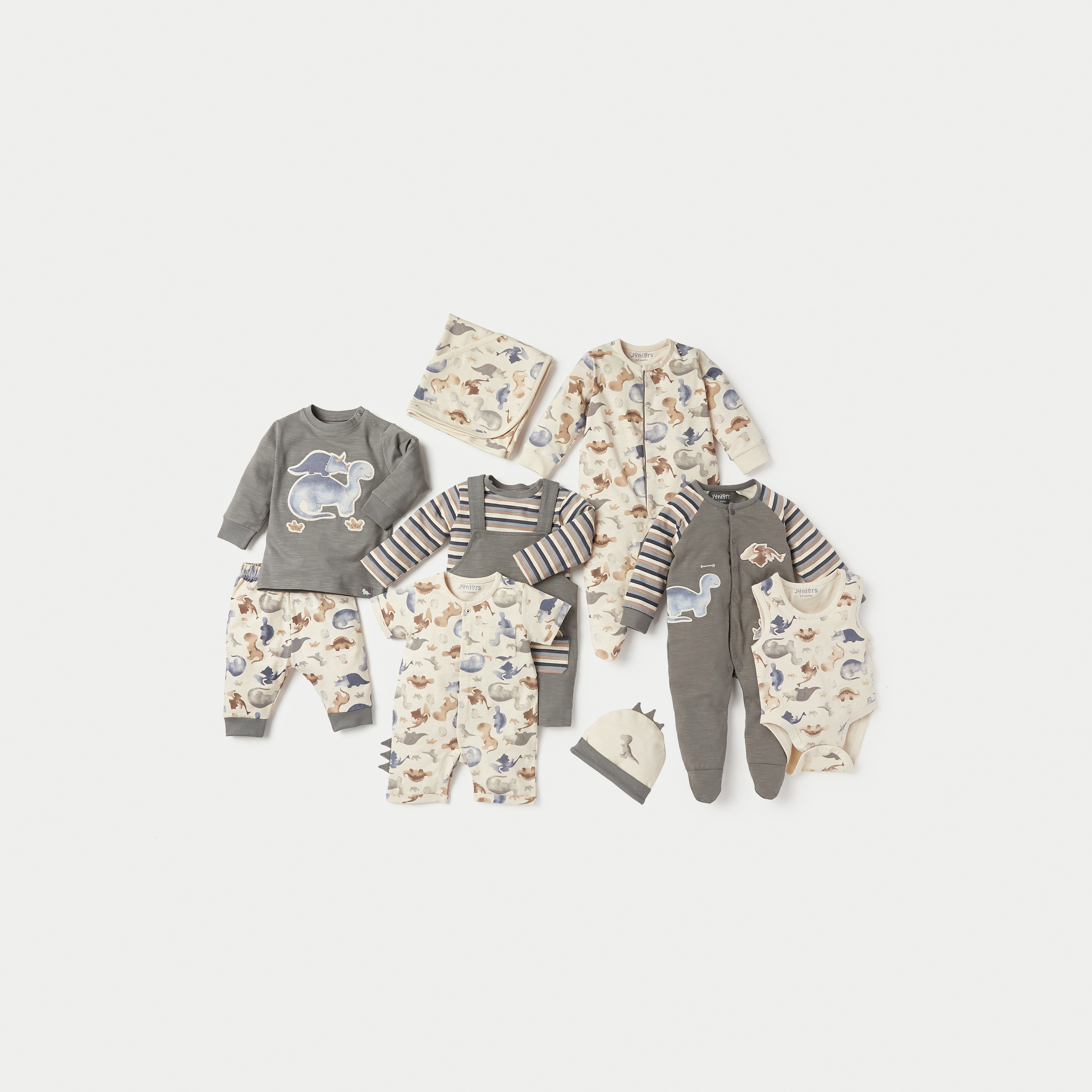 أفرول بطبعات ديناصور من جونيورز-promo_babyshop_Buy3for69_OMN130126-image-5