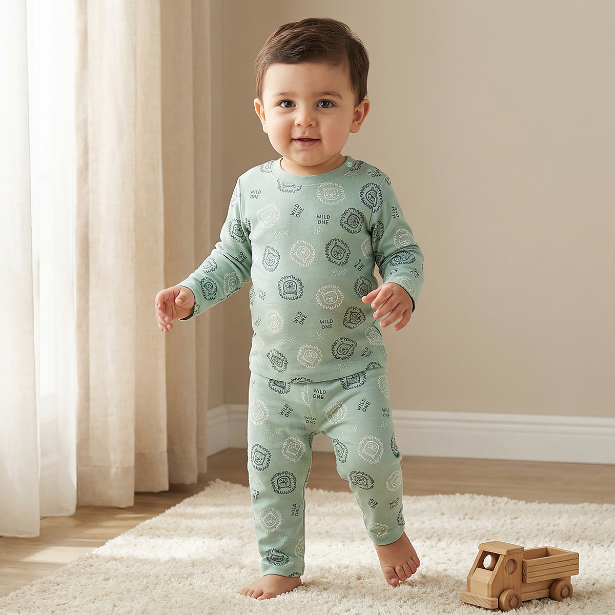 Juniors Lion Print Long Sleeve T-shirt and Pyjama Set-baby-boys-clothing-nightwear-pyjamasets-image-1