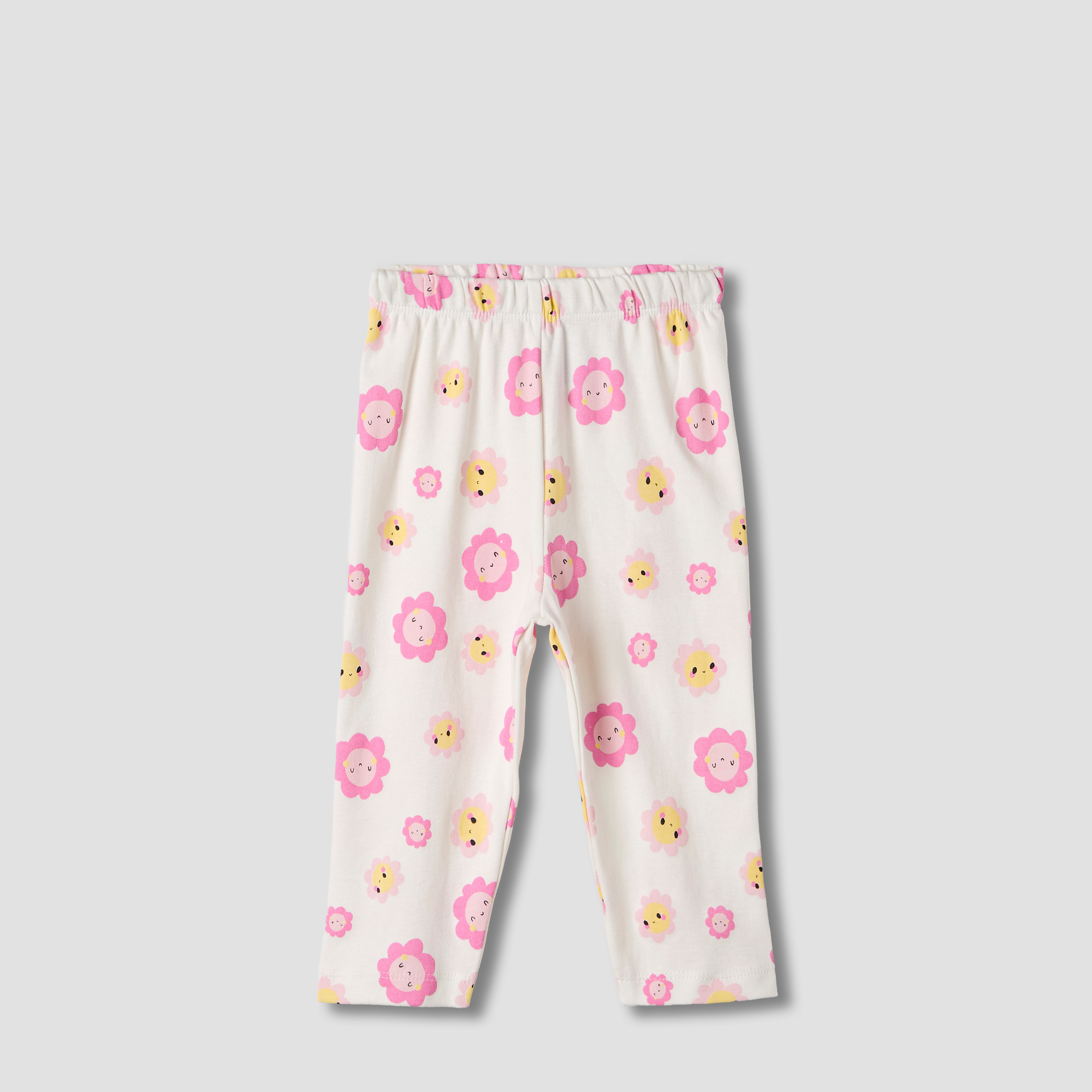 طقم تيشيرت بأكمام طويلة وبنطلون بيجاما بطبعات من جونيورز-baby-girls-clothing-nightwear-pyjamasets-image-3