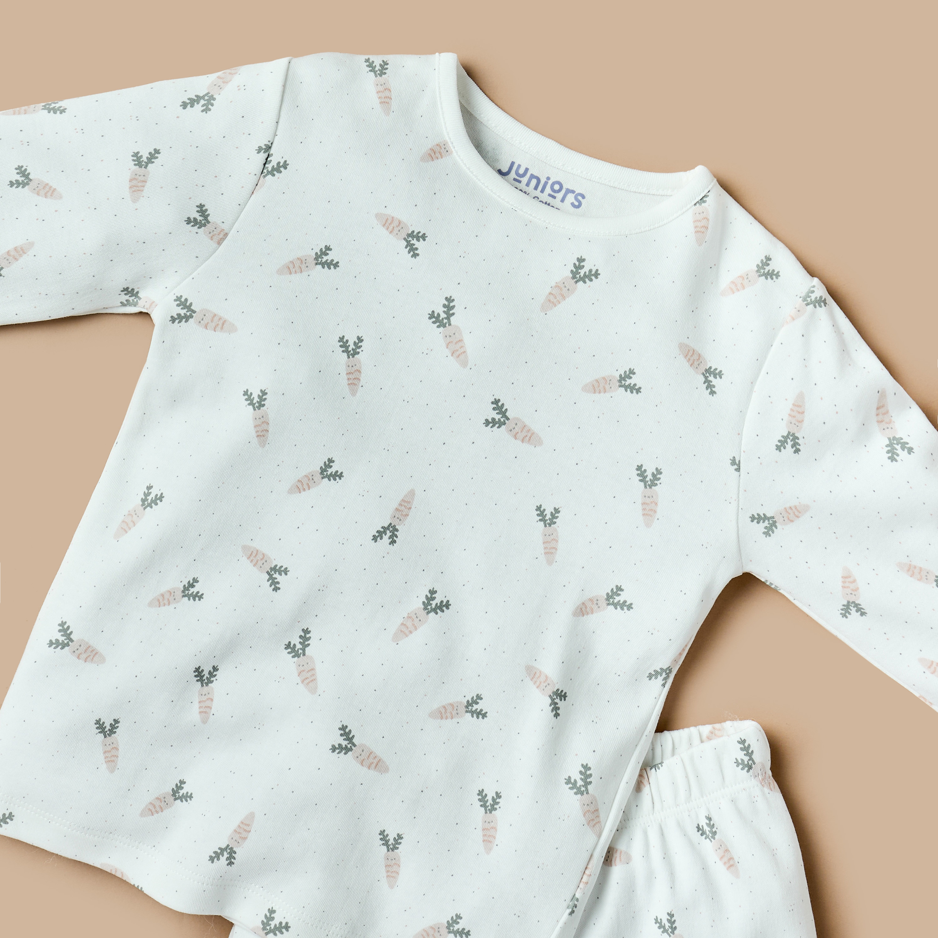 Juniors All-Over Carrot Print Long Sleeves T-shirt and Elasticated Pyjama Set-baby-girls-clothing-nightwear-pyjamasets-image-5
