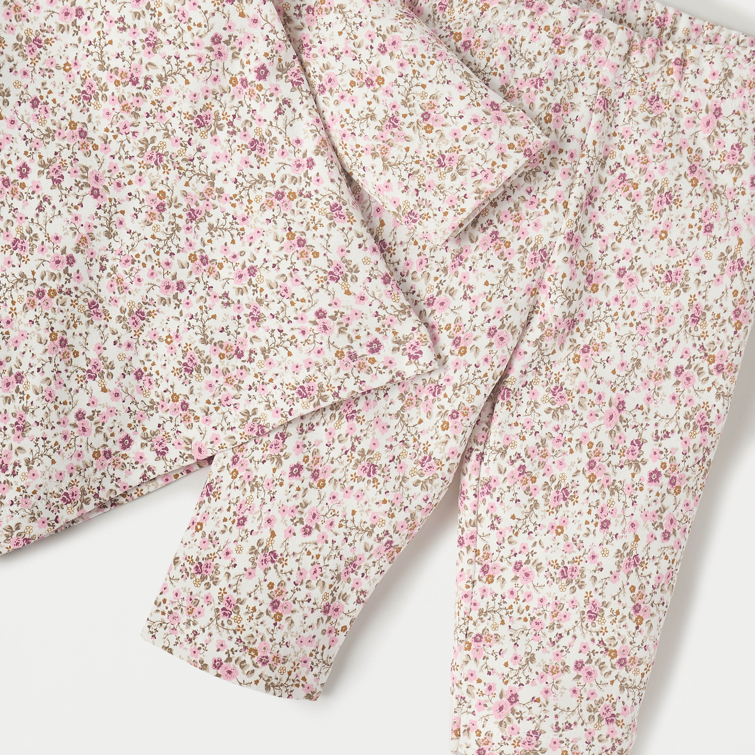 طقم بنطلون بيجاما وتيشيرت بأكمام طويلة وطبعات من جونيورز-baby-girls-clothing-nightwear-pyjamasets-image-5
