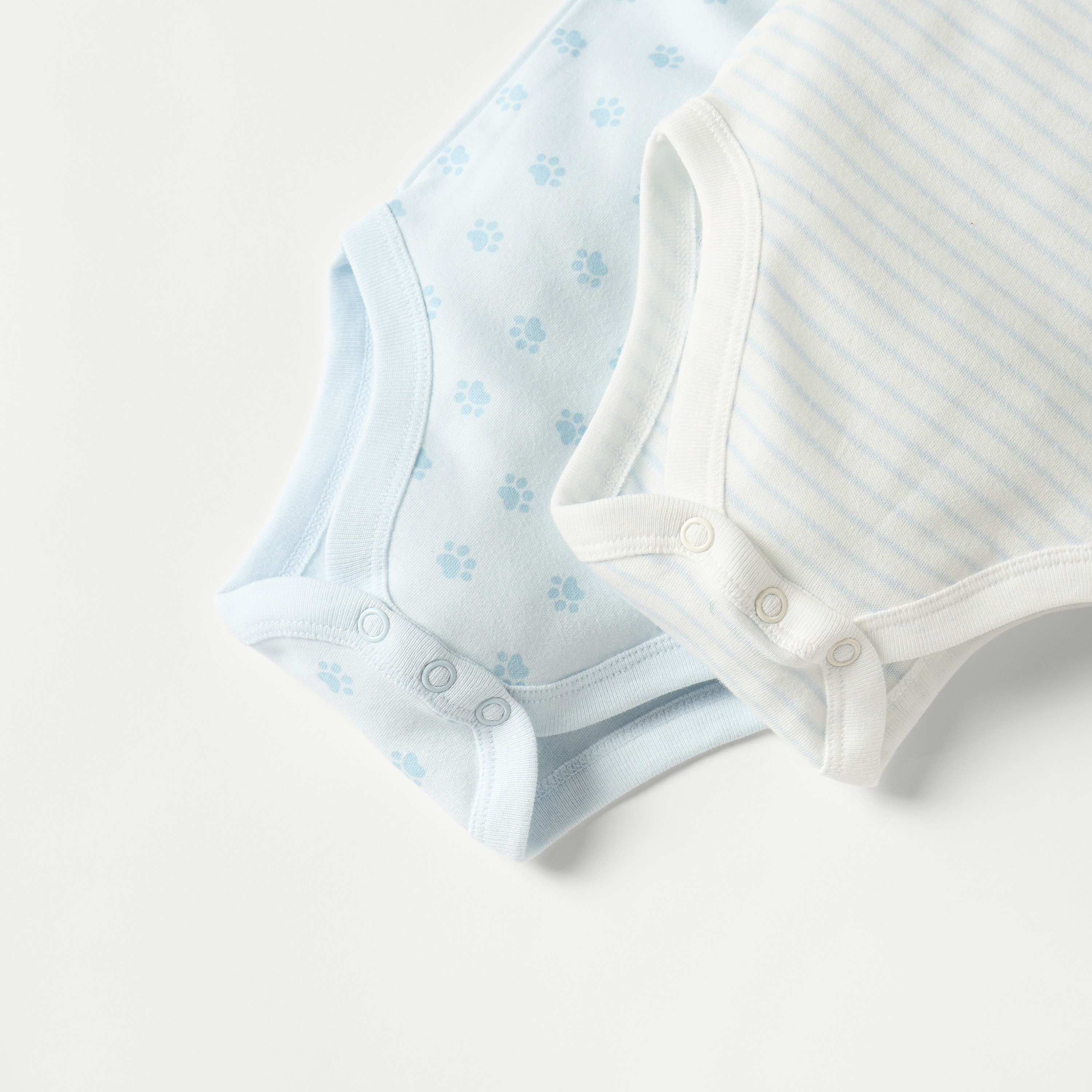 بودي سوت دون أكمام بأزرار إغلاق كبس وطبعات من جونيورز - طقم من 2 قطع-baby-boys-clothing-bodysuits-image-5