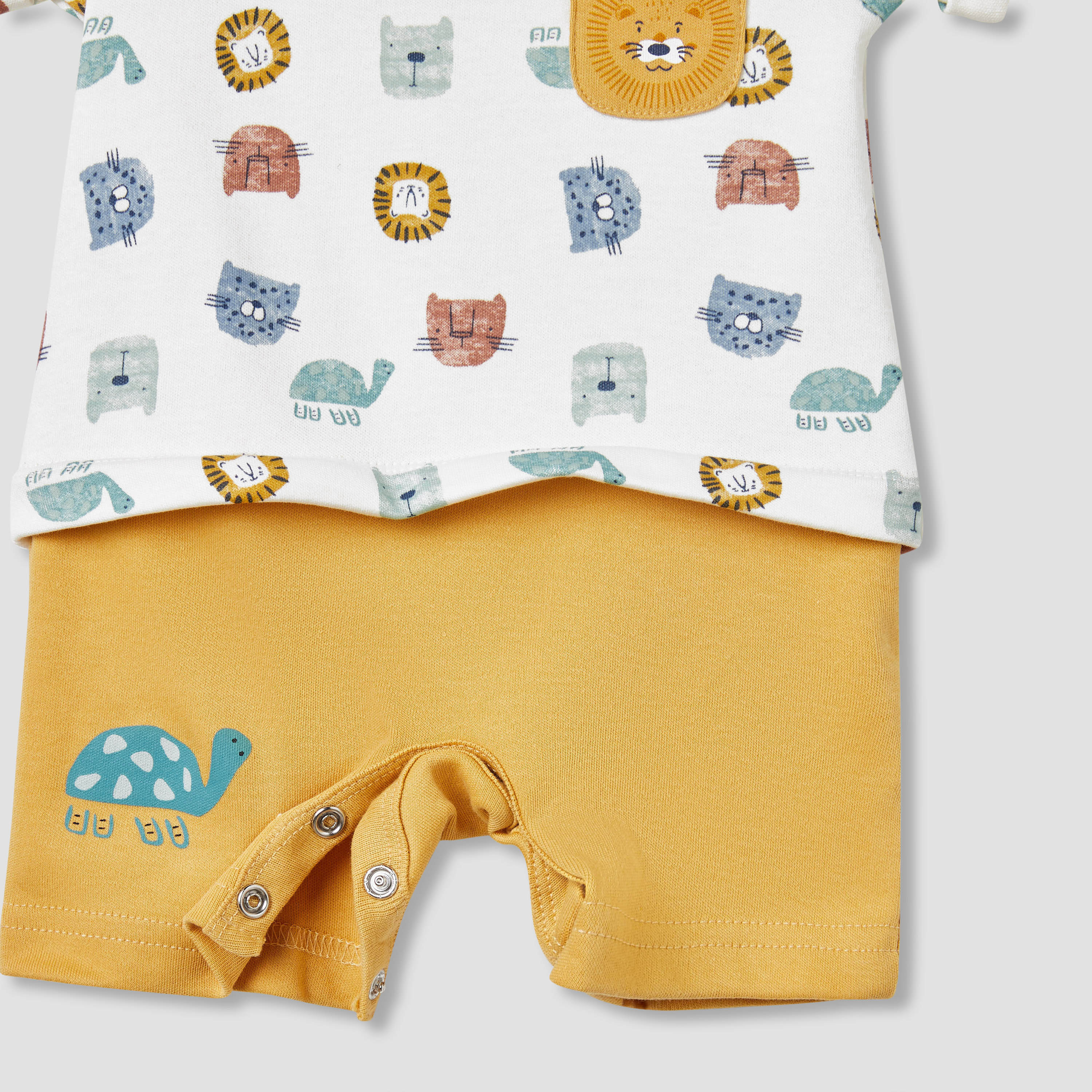 أفرول بطبعات حيوانات وإغلاق بأزرار من جونيورز-baby-boys-clothing-rompers-image-4