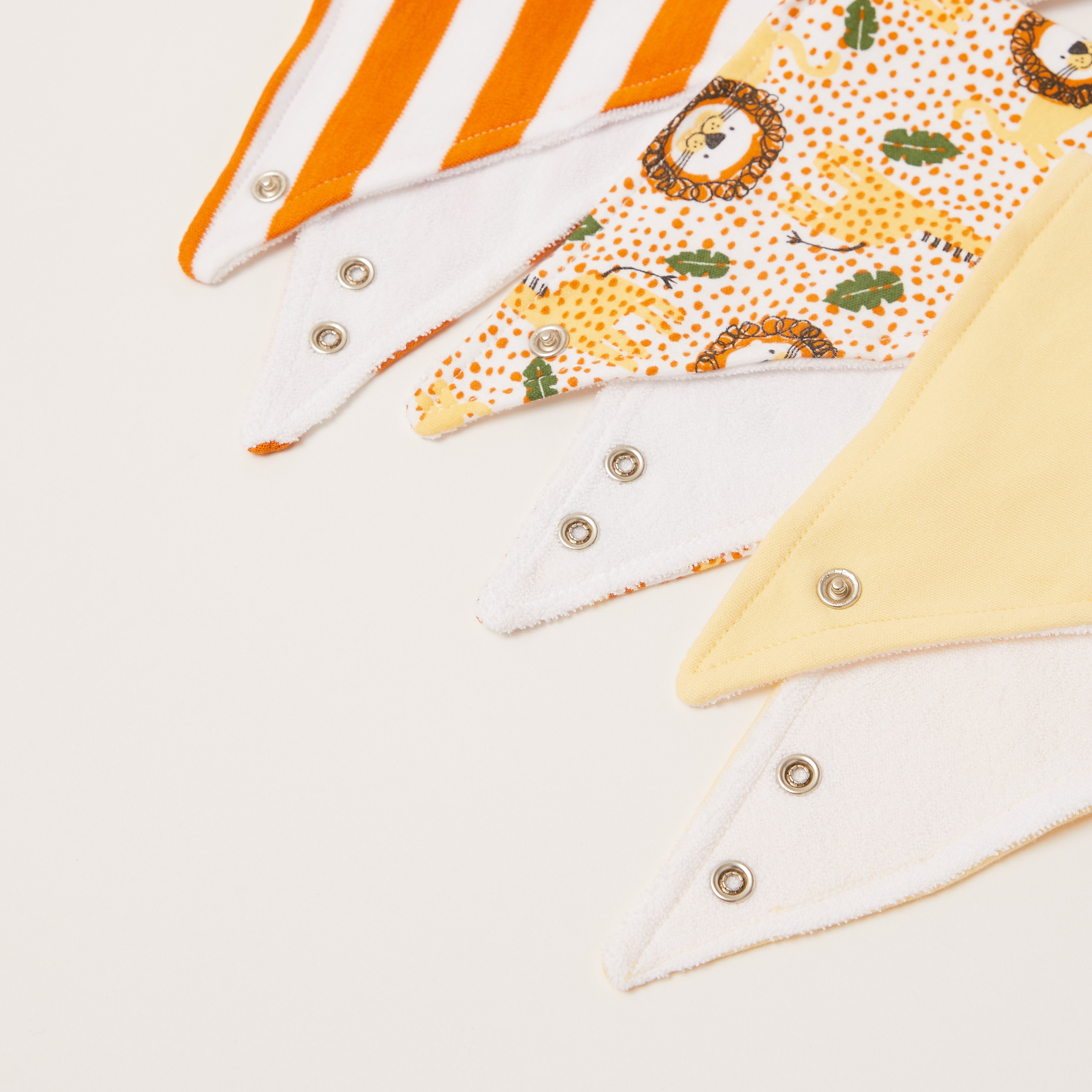 Juniors Printed Bib with Press Button Closure - Set of 3-baby-feeding-bibs-image-6