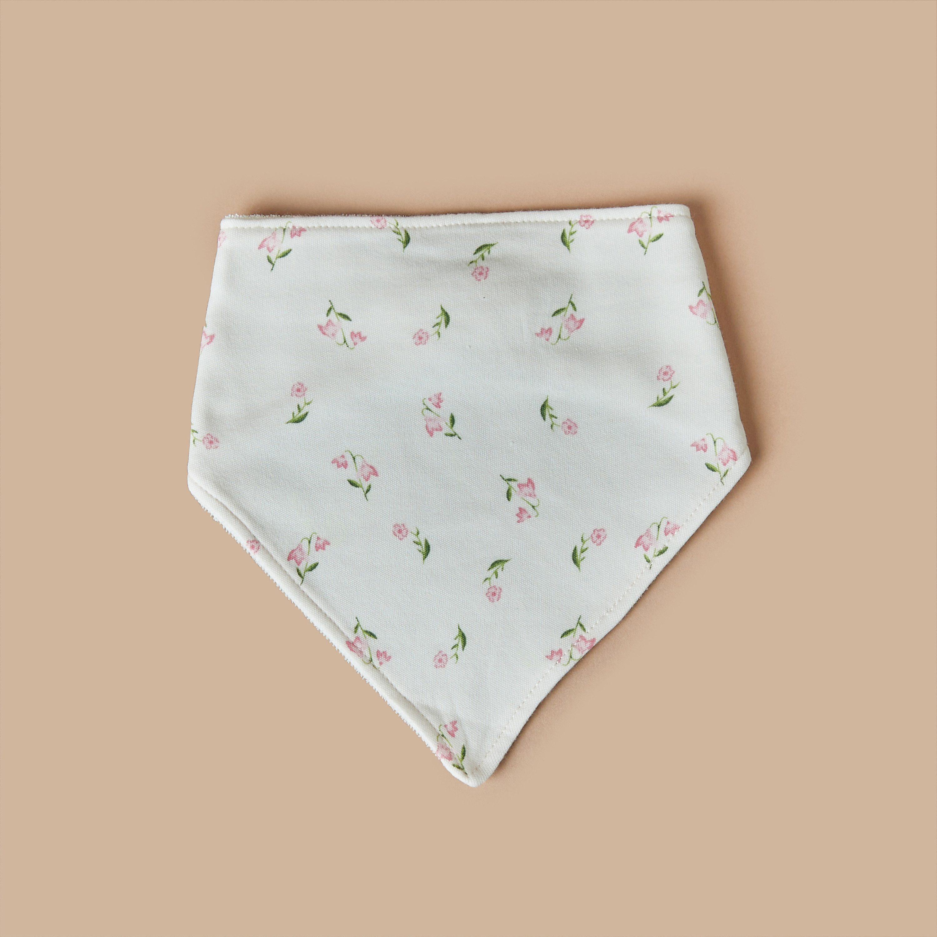 مريلة موسلين بزر إغلاق كبّاس وطبعات من جونيورز- طقم من 3 قطع-baby-feeding-bibs-image-2