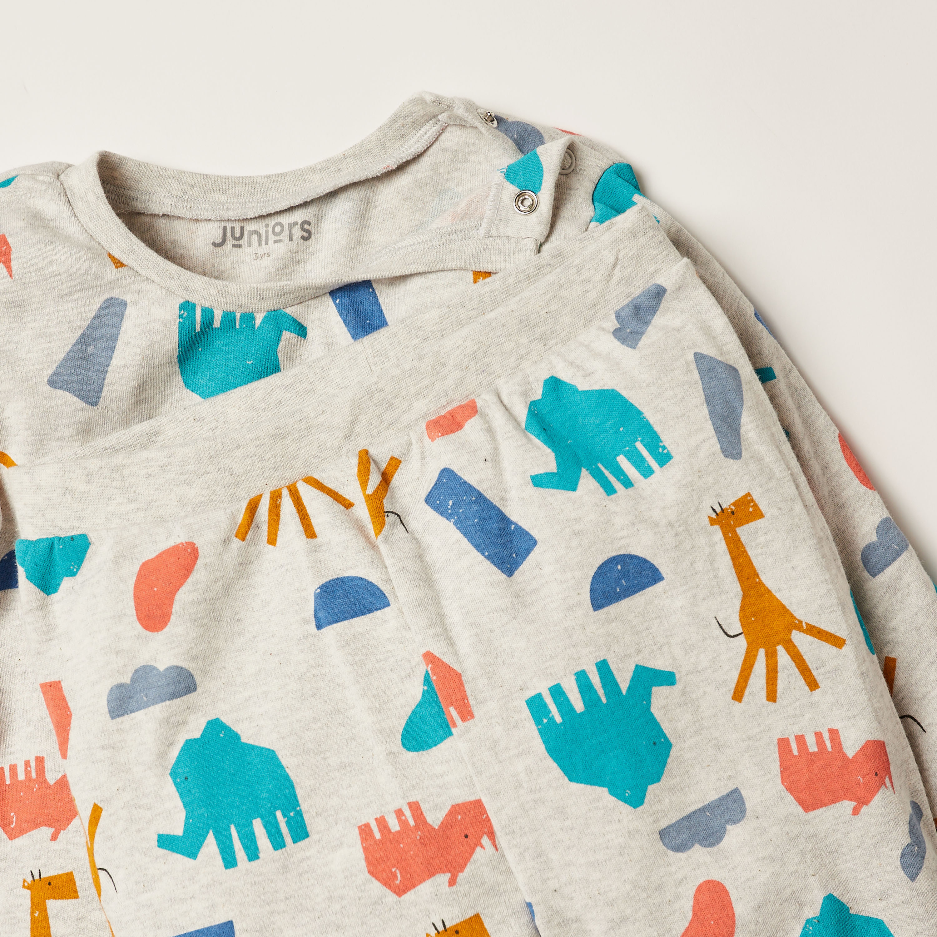 Juniors Printed Long Sleeves T-shirt and Elasticated Pyjama Set-baby-boys-clothing-nightwear-pyjamasets-image-2