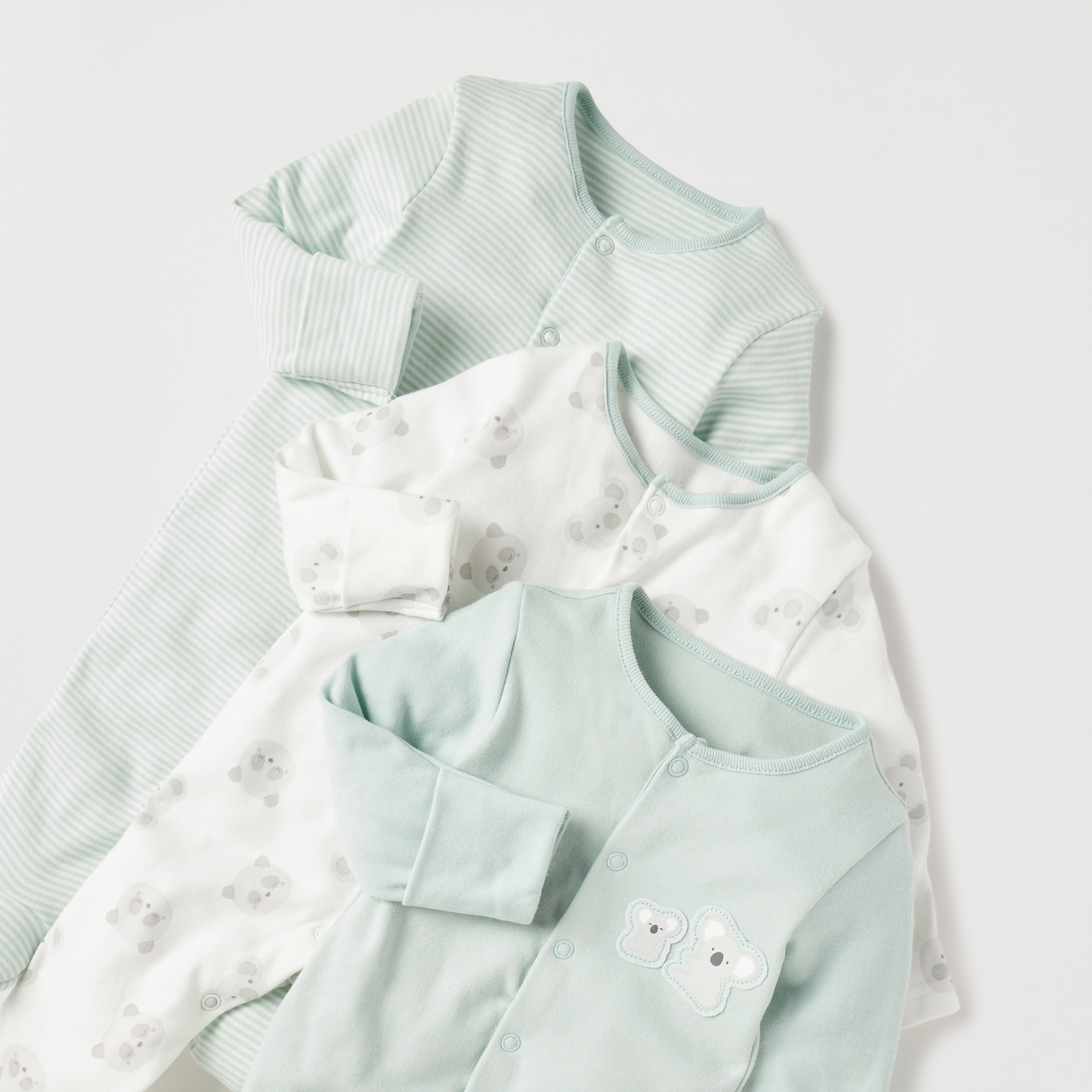 بدلة نوم بأقدام مغلقة وأزرار إغلاق وطبعات من جونيورز - طقم من 3 قطع-baby-boys-clothing-nightwear-sleepsuits-image-5