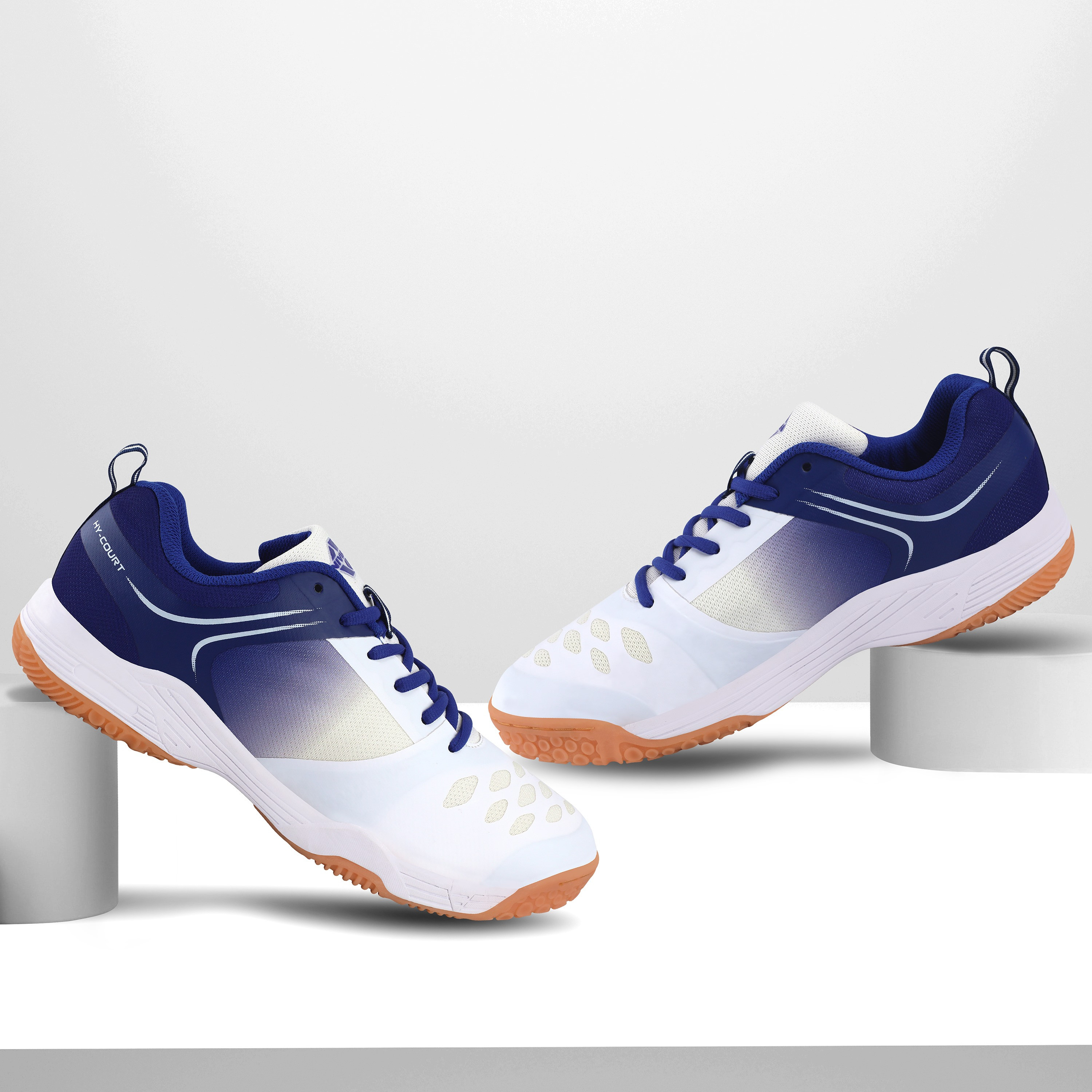 حذاء فلاش لكرة الريشة من نيفيا هاي- كورت2.0 بلون أبيض-sports-men-shoes-image-9