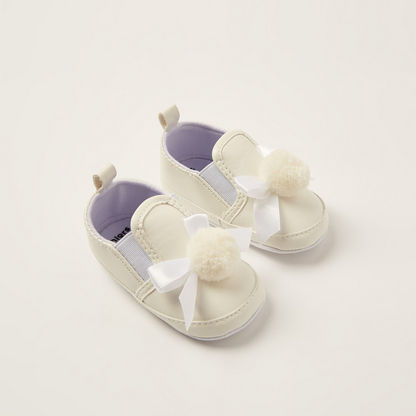 Juniors Solid Booties with Pom-Pom Detail