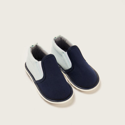 Giggles Solid Slip-On Booties
