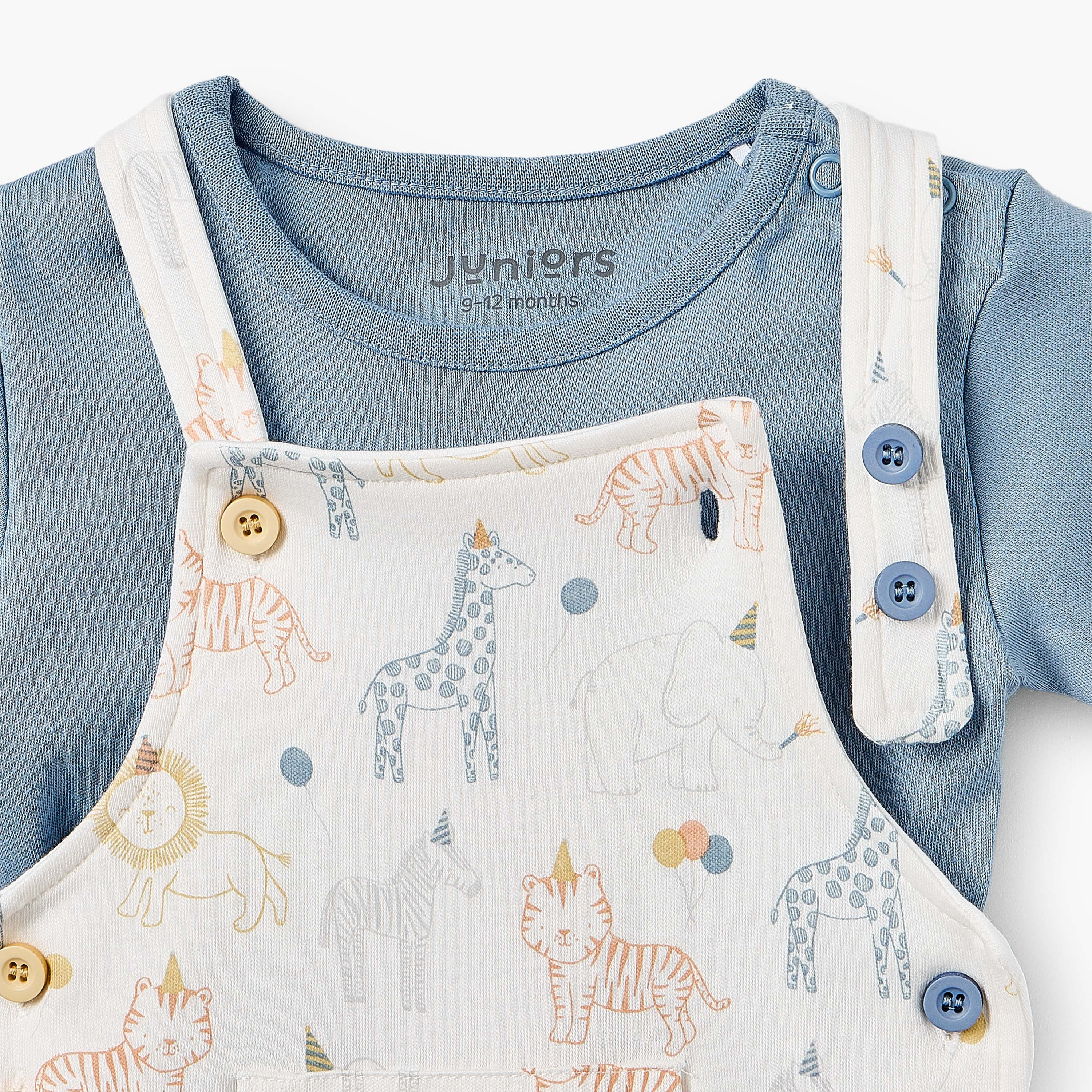 طقم تيشيرت بياقة مستديرة وأكمام قصيرة ودنغري بطبعات سفاري من جونيورز-baby-boys-clothing-setsandcoords-image-5