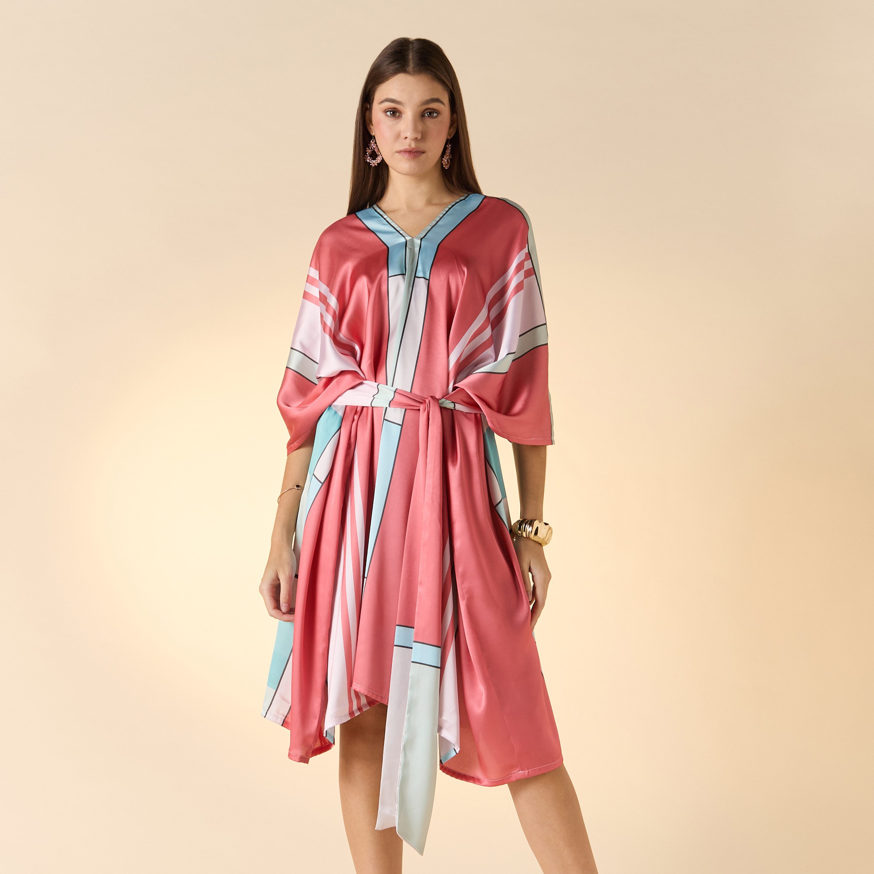 فستان قفطان بطبعات وياقة V وحزام رباط من فيور-women-clothing-dresses-image-1