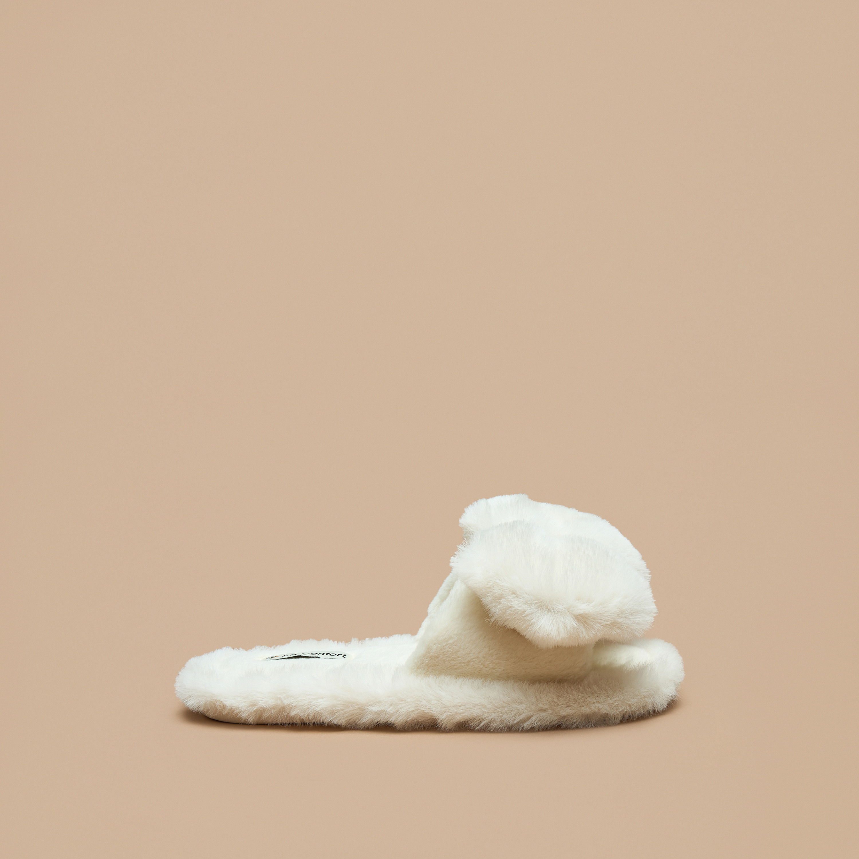 شبشب غرفة نوم بارز الملمس من الفرو الصناعي من لو كونفورت-women-shoes-bedroomslippers-image-3