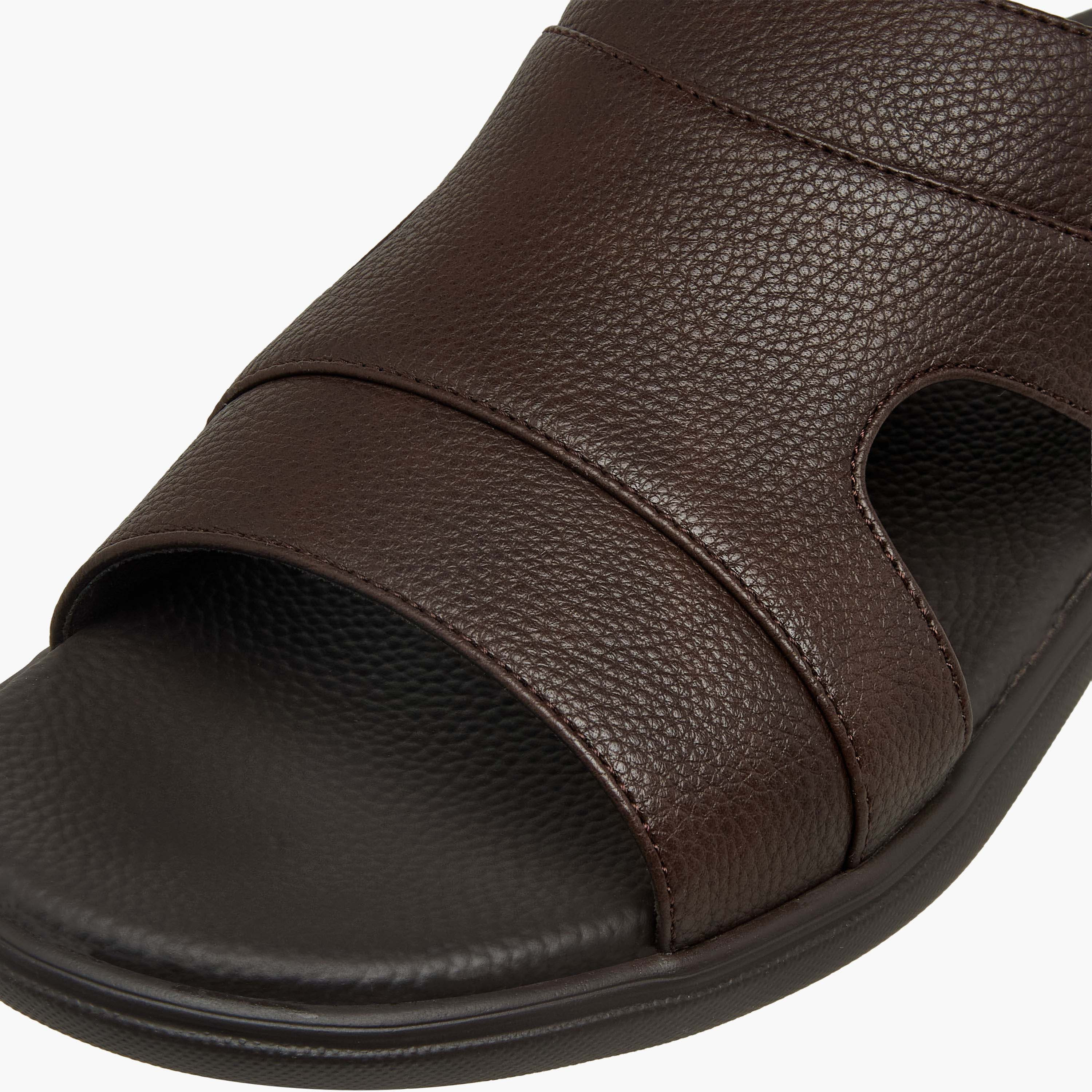 صندل بارز الملمس للرجال من إل بي إل من شو إكسبريس-men-shoes-sandals-image-4